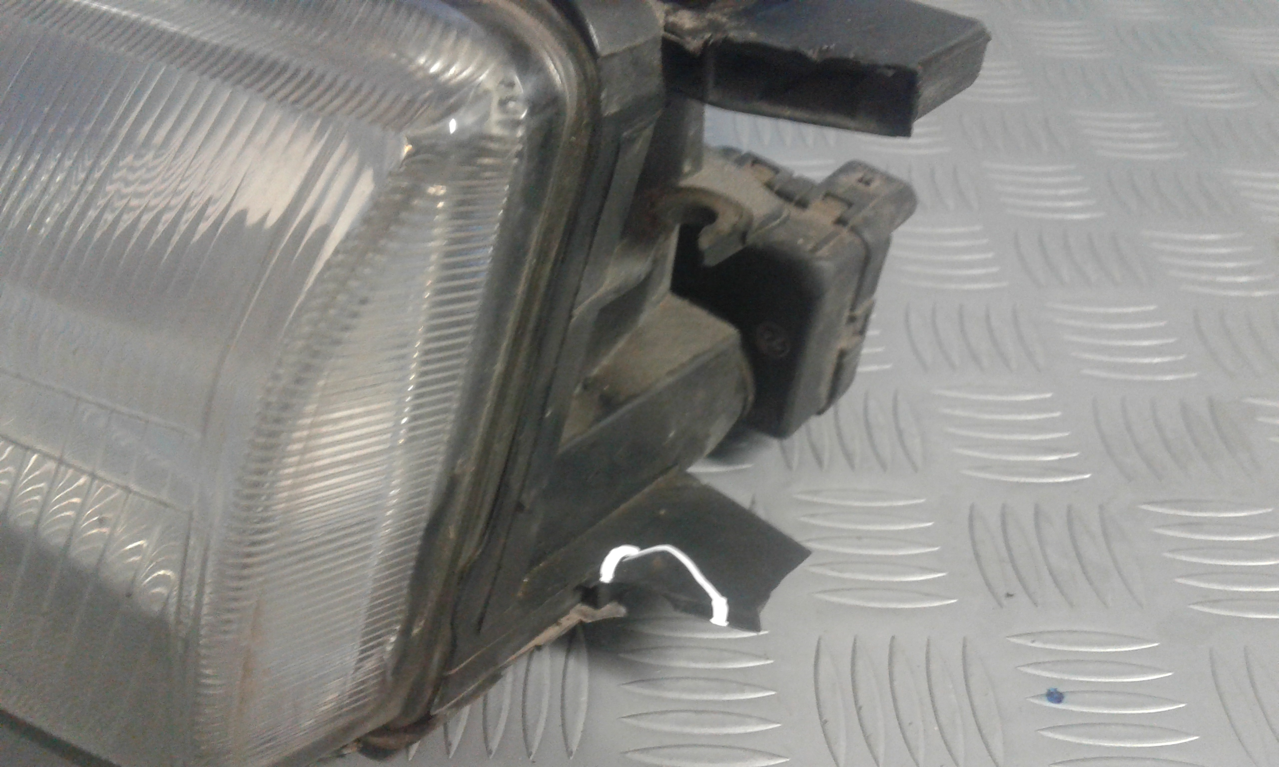 Proiettore Sinistro Usato