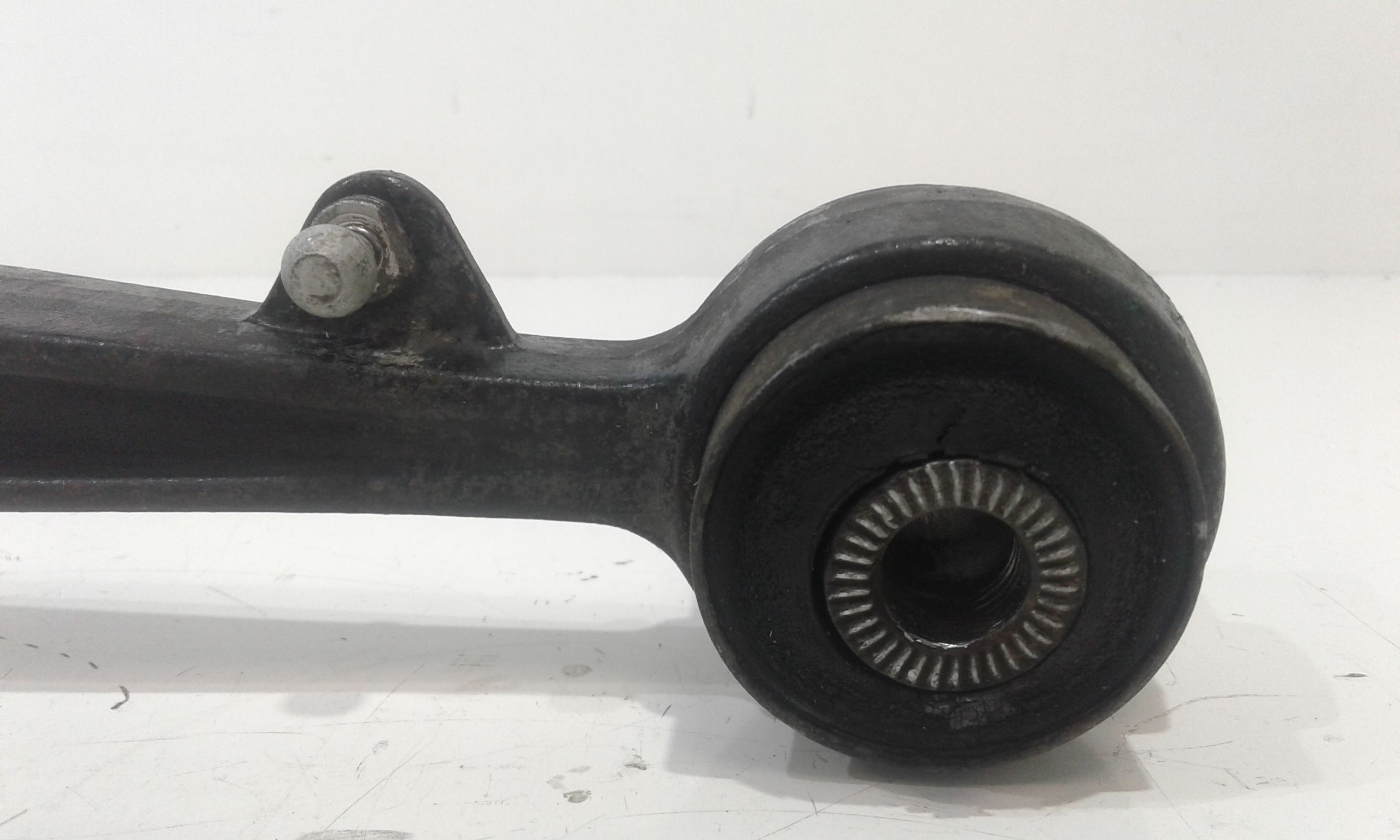 Braccio Oscillante Sosp. Ant. Sinistro Usato