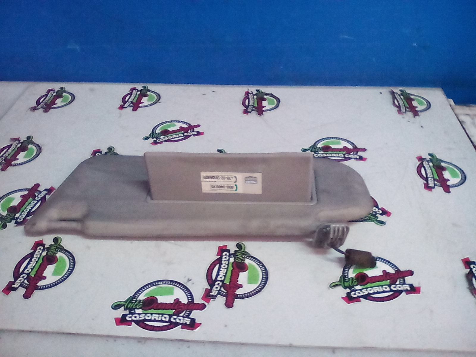 Aletta Parasole Parabrezza Sinistro GJ6A69320B34 Usato