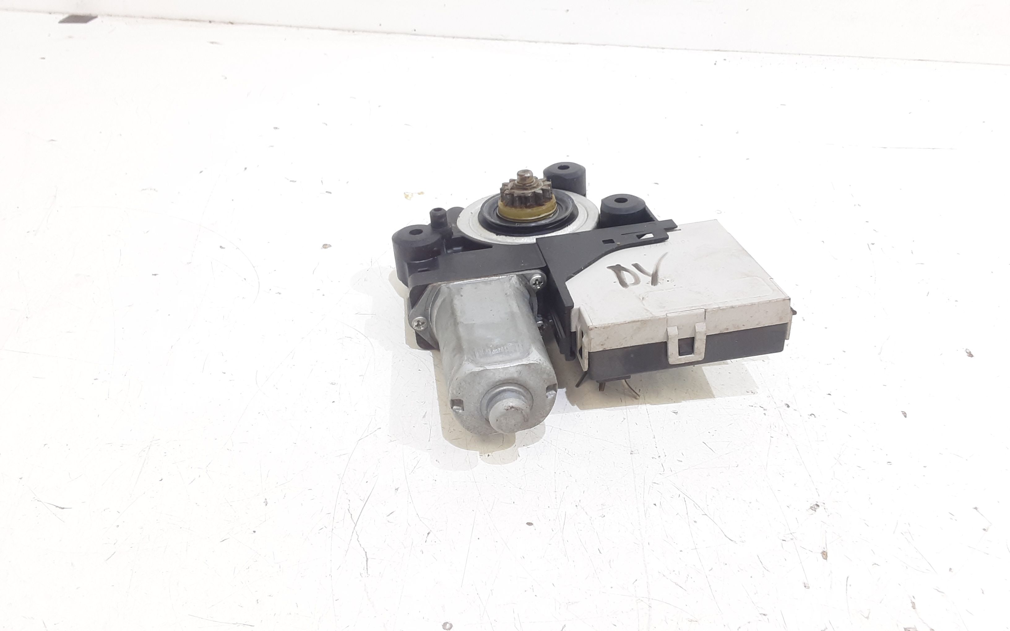 Motorino Alzacristallo Porta Ant. Destro 1347884 Usato