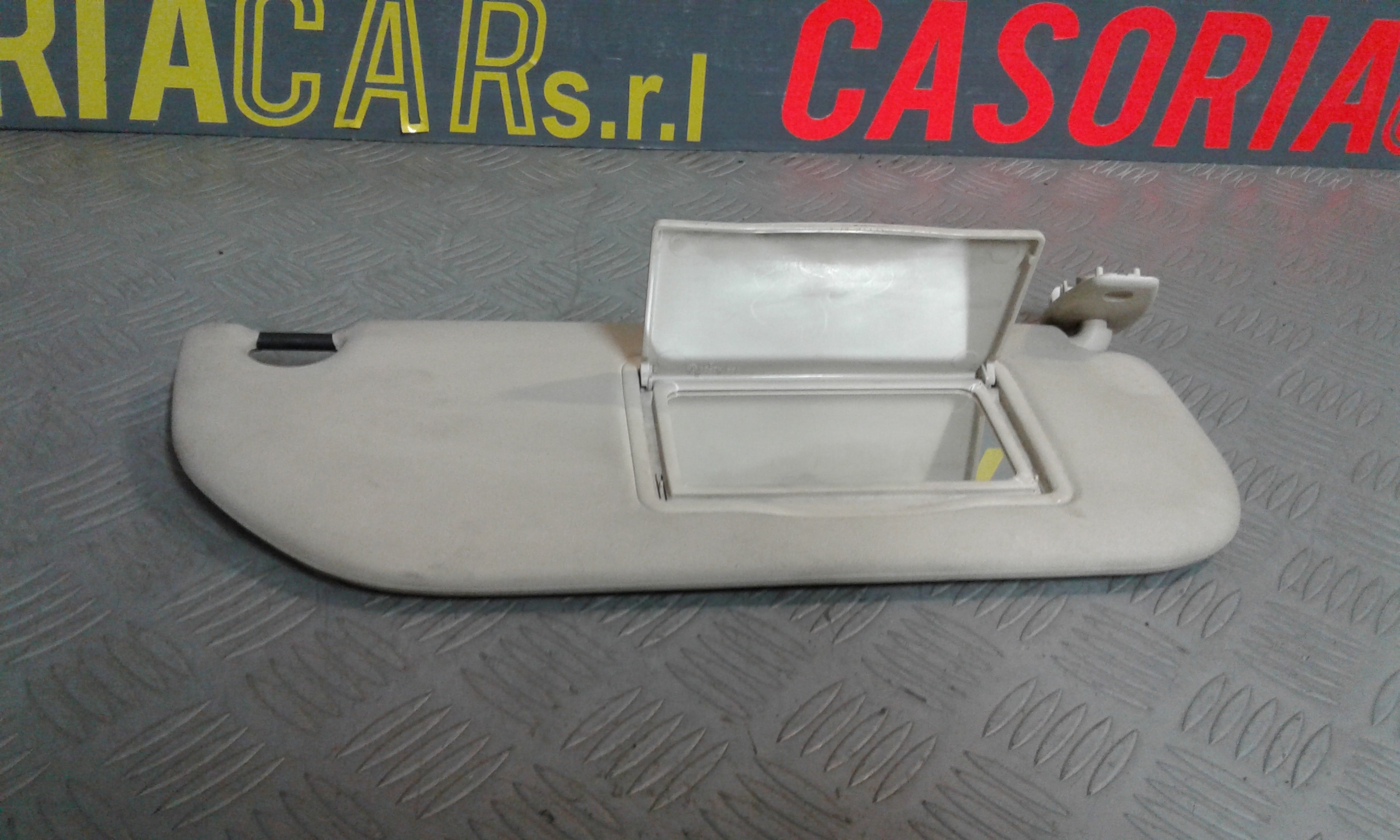 Aletta Parasole Parabrezza Destro Usato