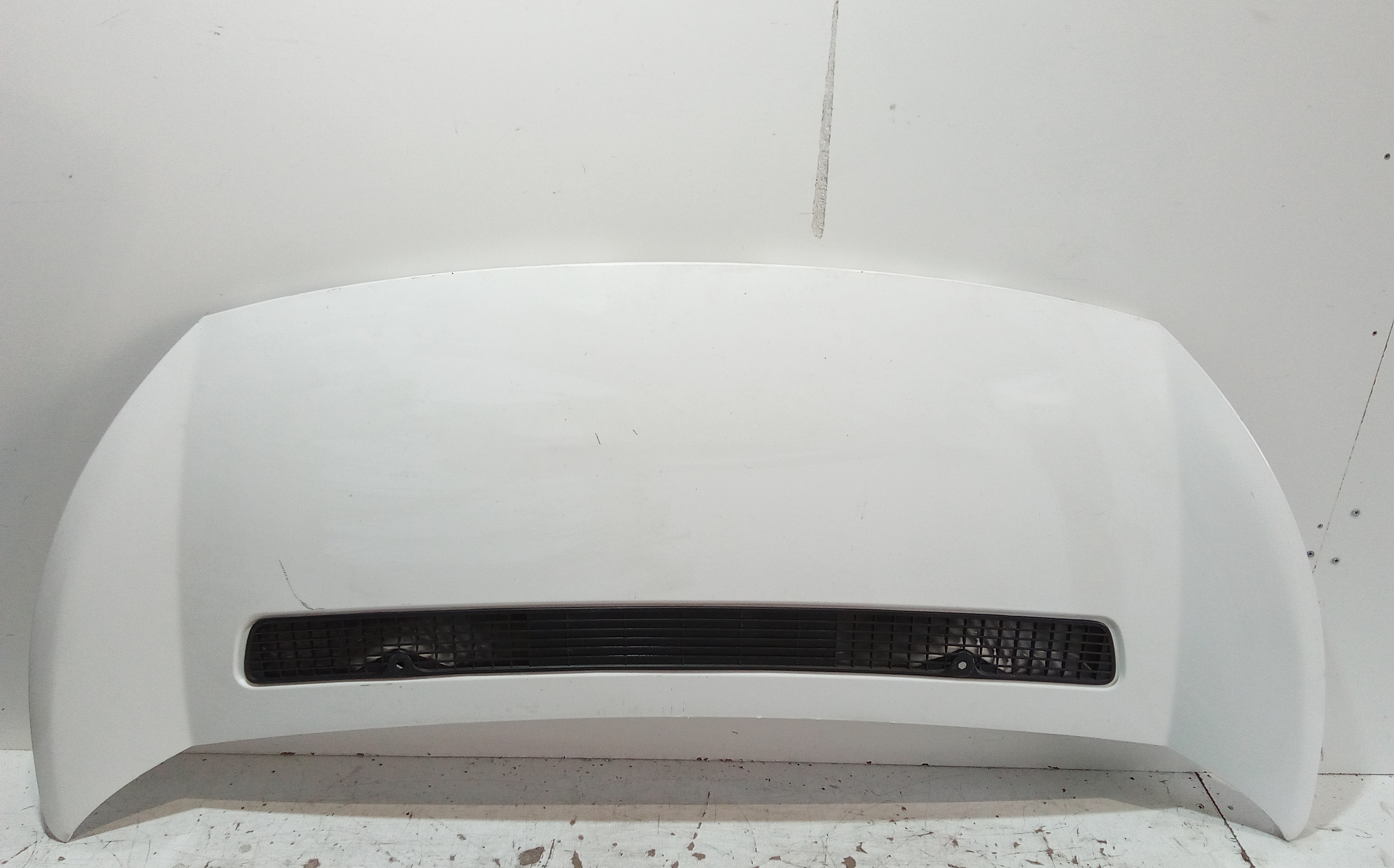 Cofano Ant. 1608371780 Usato