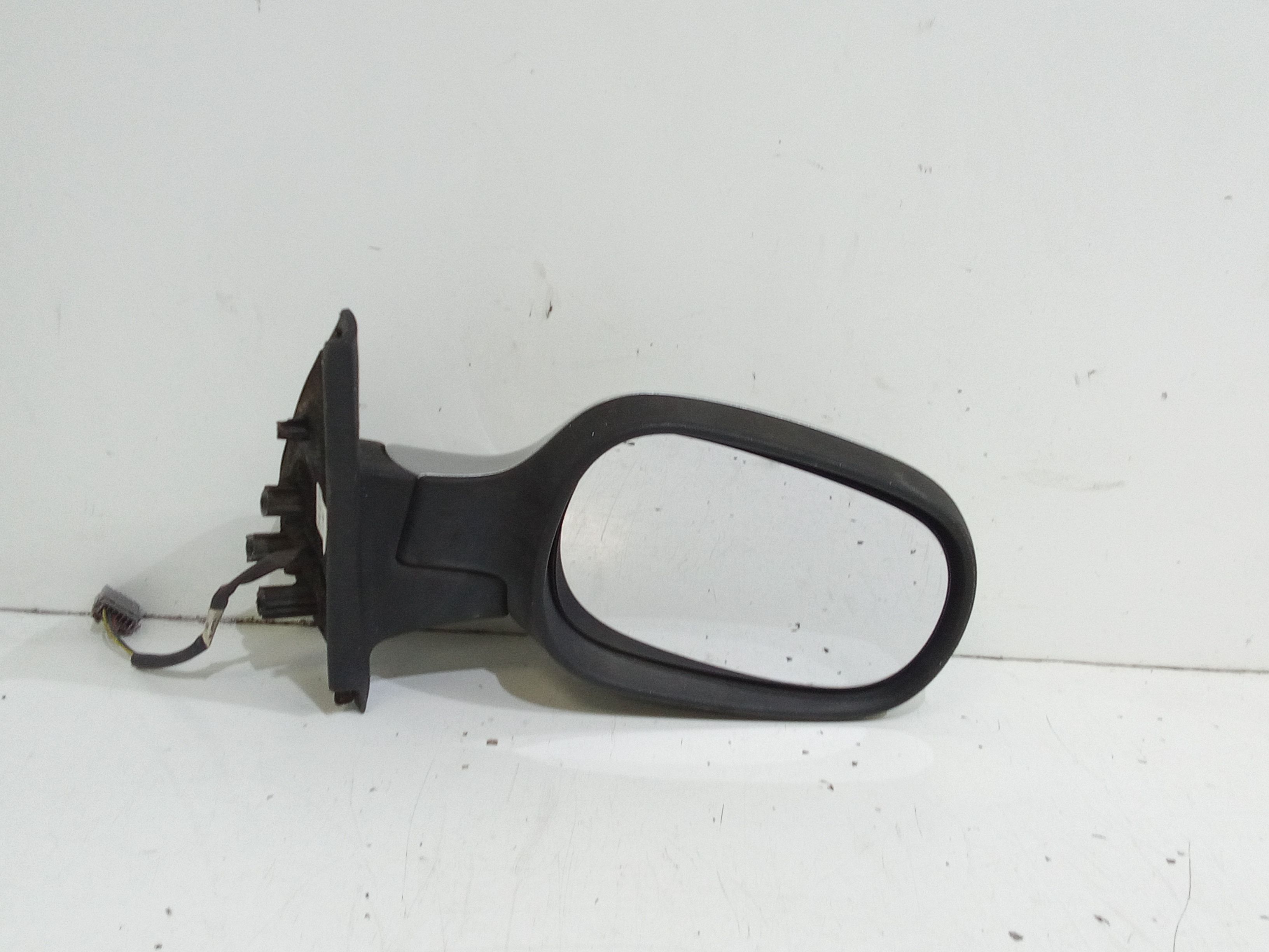 Retrovisore Est. Destro Usato