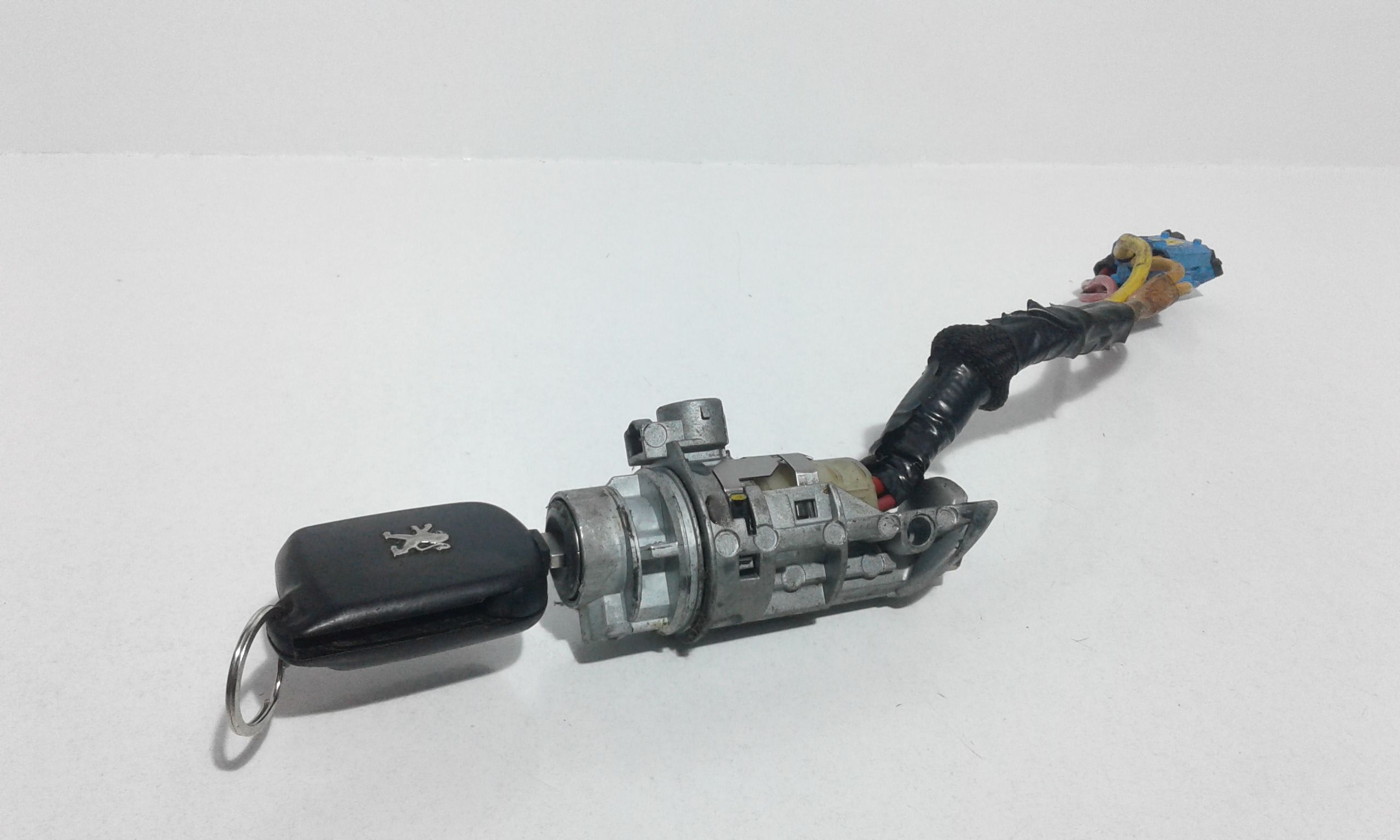 Commutatore Avviamento Con Cilindretti Serrature Usato