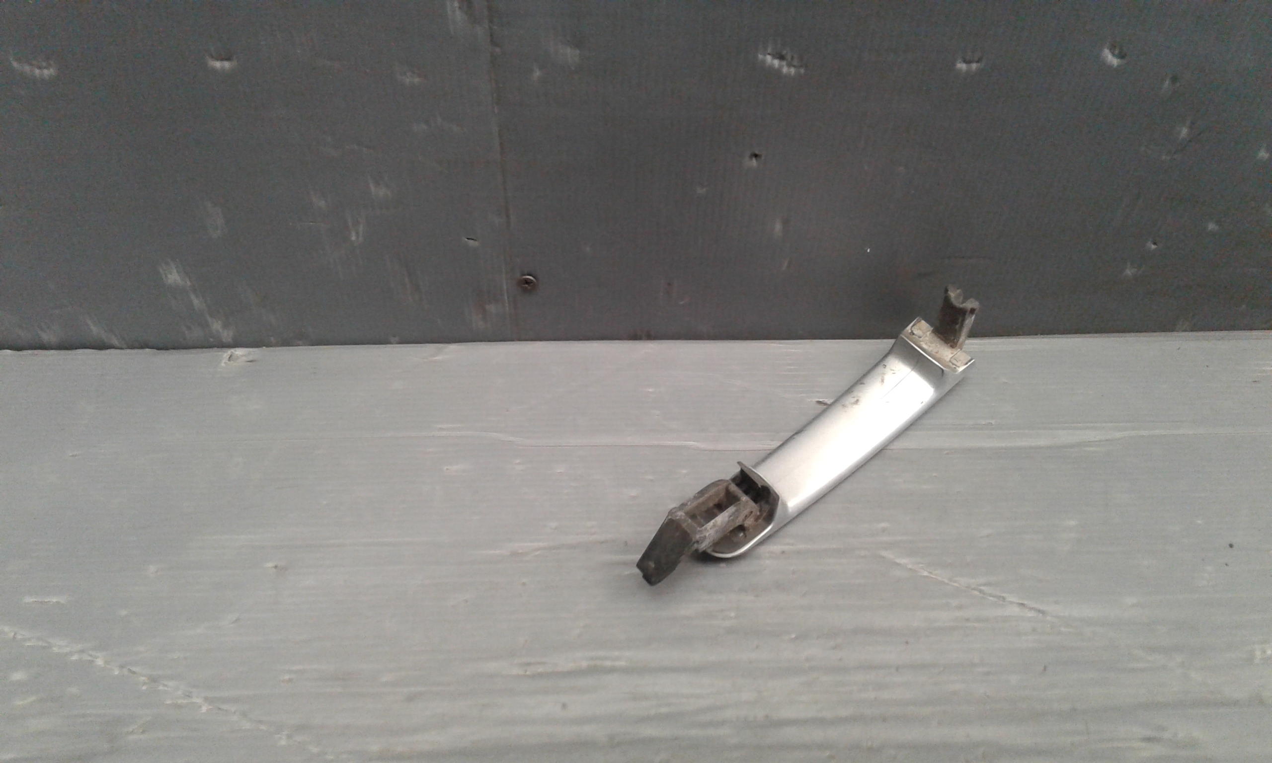 Maniglia Porta Ant. Sinistro 3B0837207F3FZ Usato