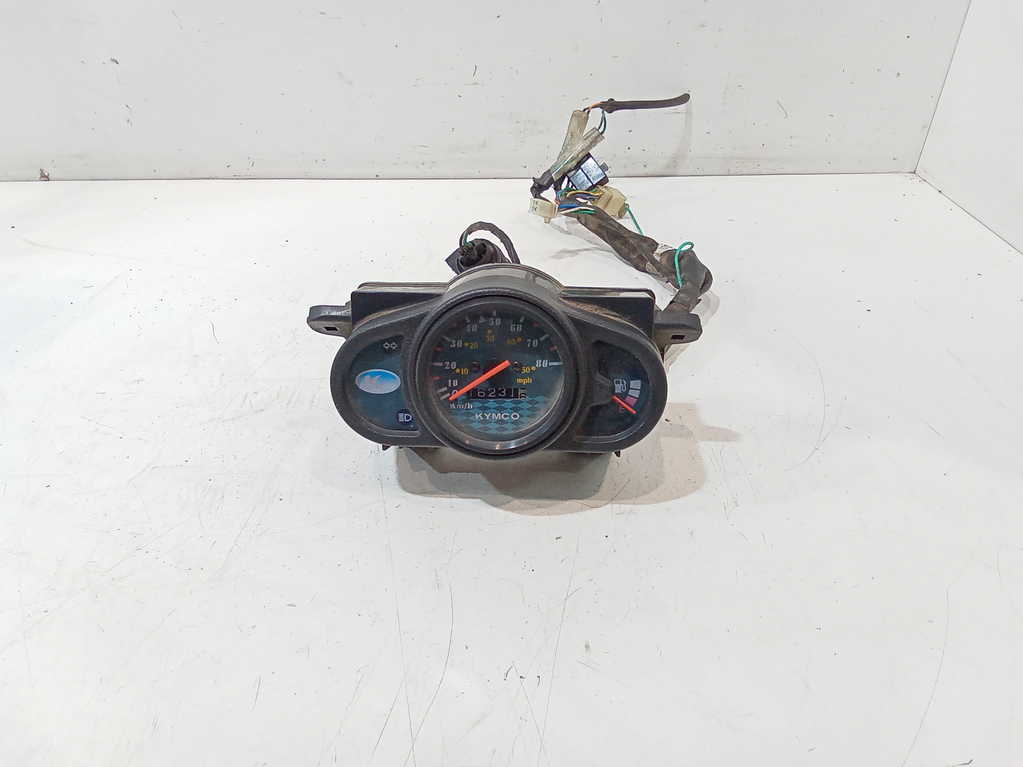 Quadro Portastrumenti Usato