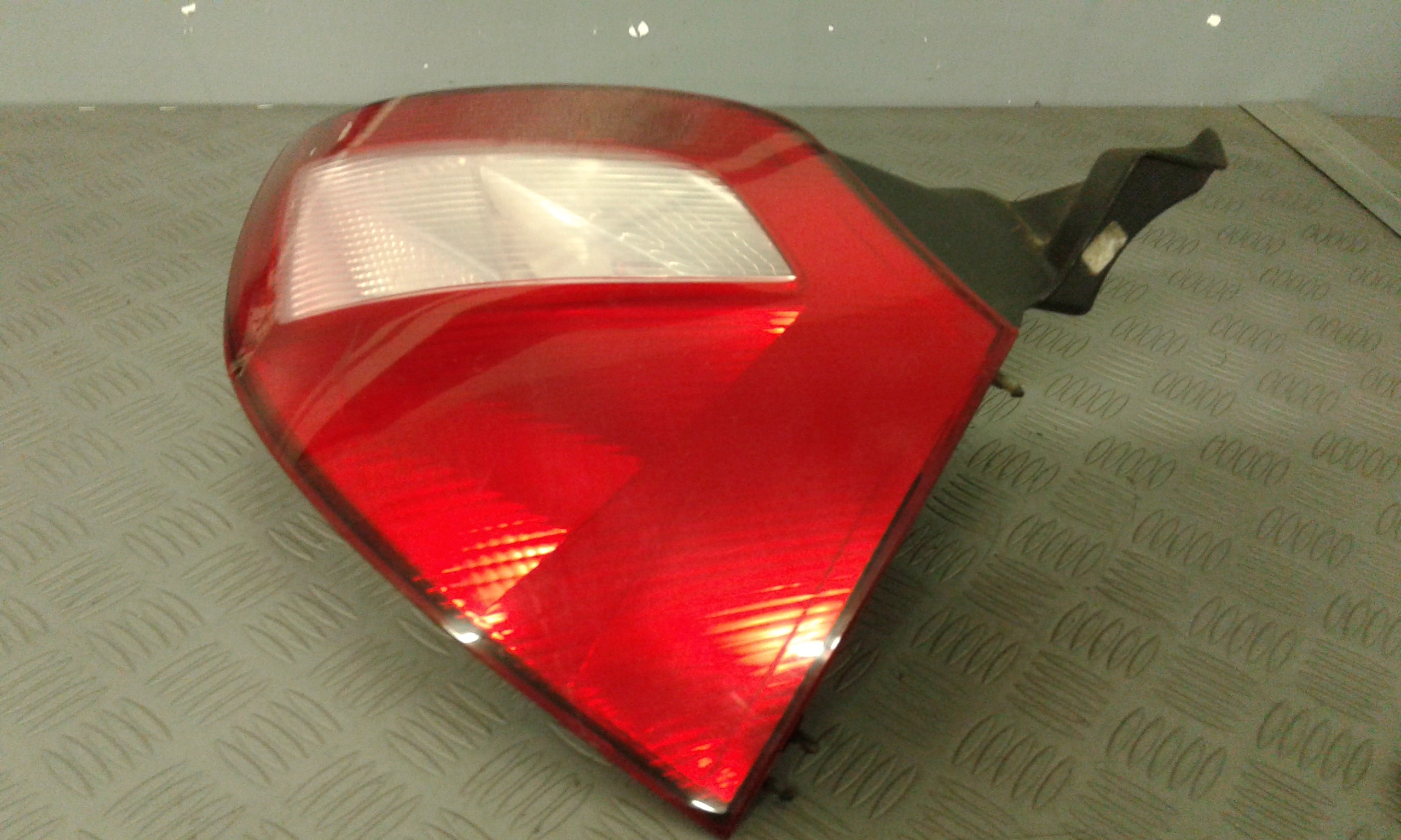 Fanale Post. Destro 8200073237 Usato