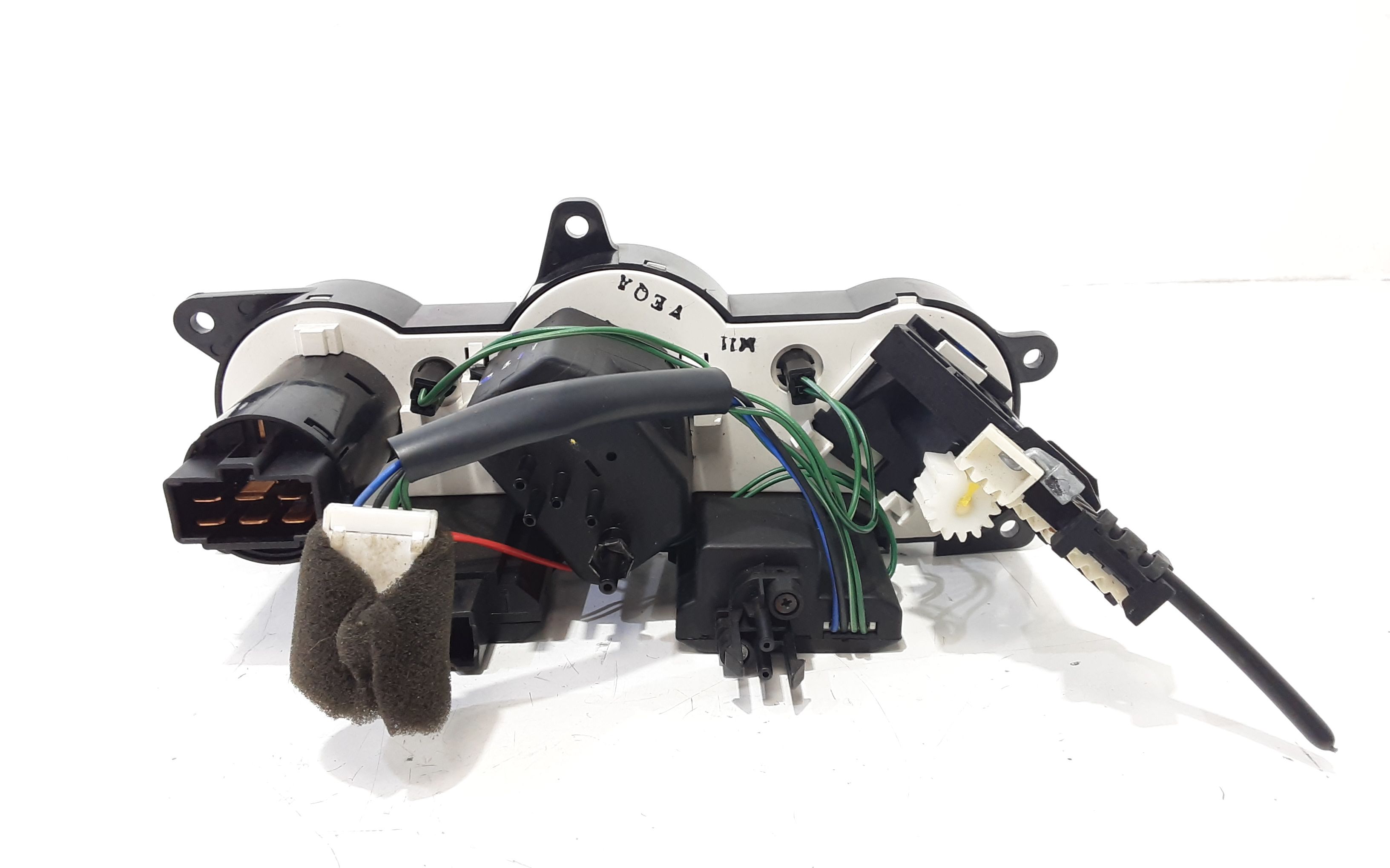 Blocco Comando Climatizzazione Q0001163V024000000 Usato