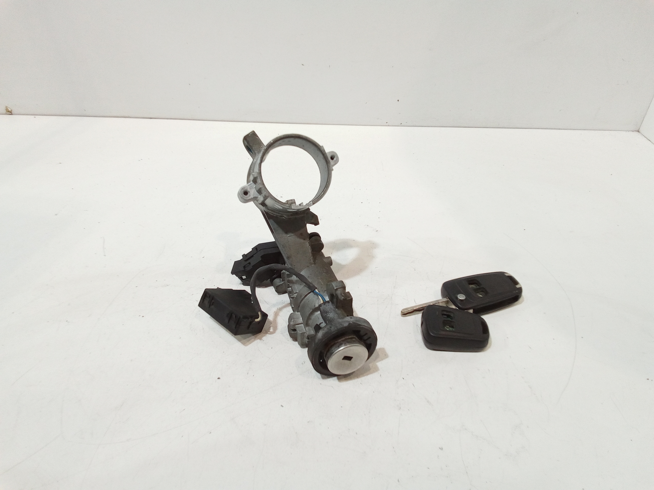 Commutatore Avviamento Con Cilindretti Serrature Usato