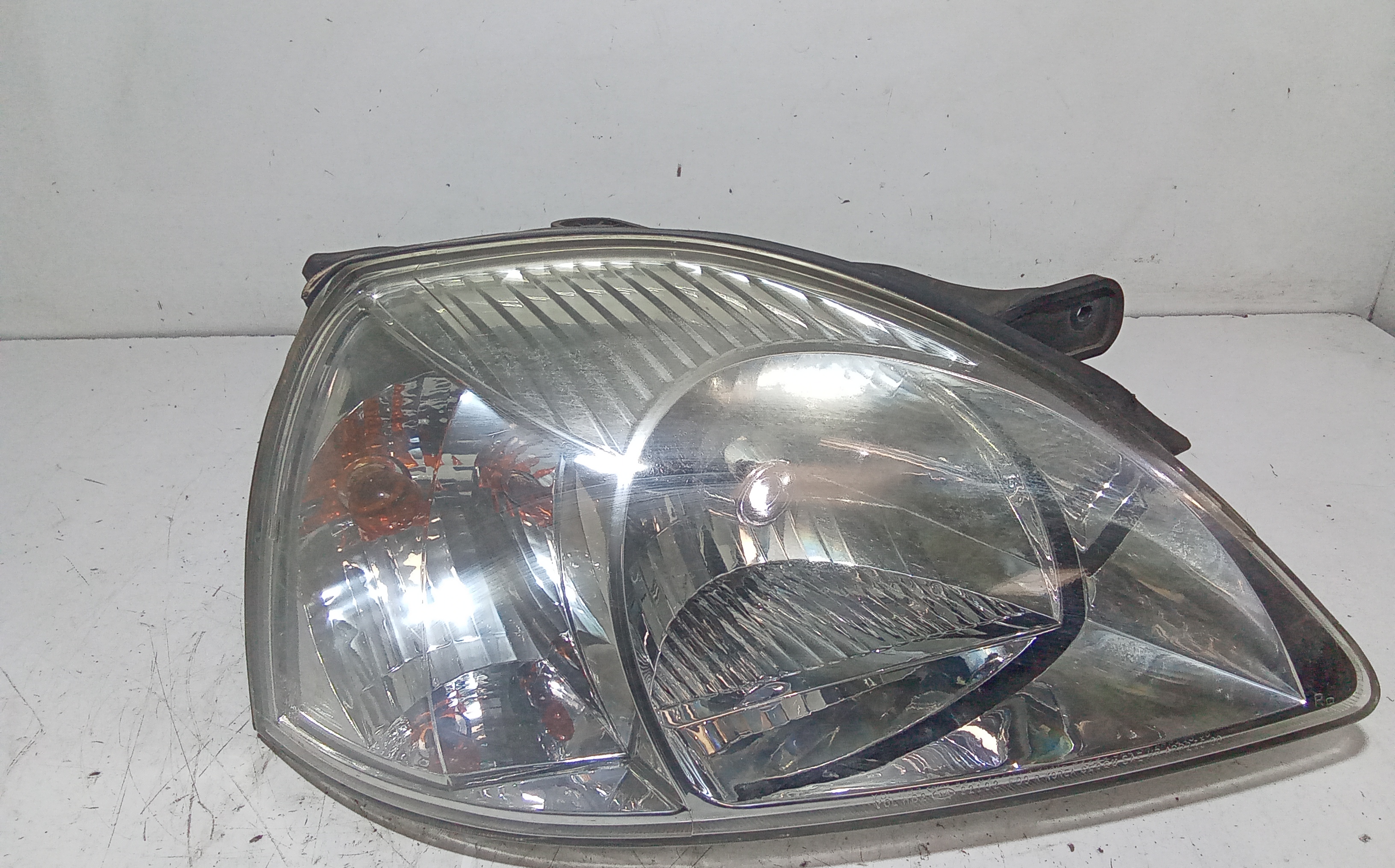 Proiettore Destro 92102FD010 Usato