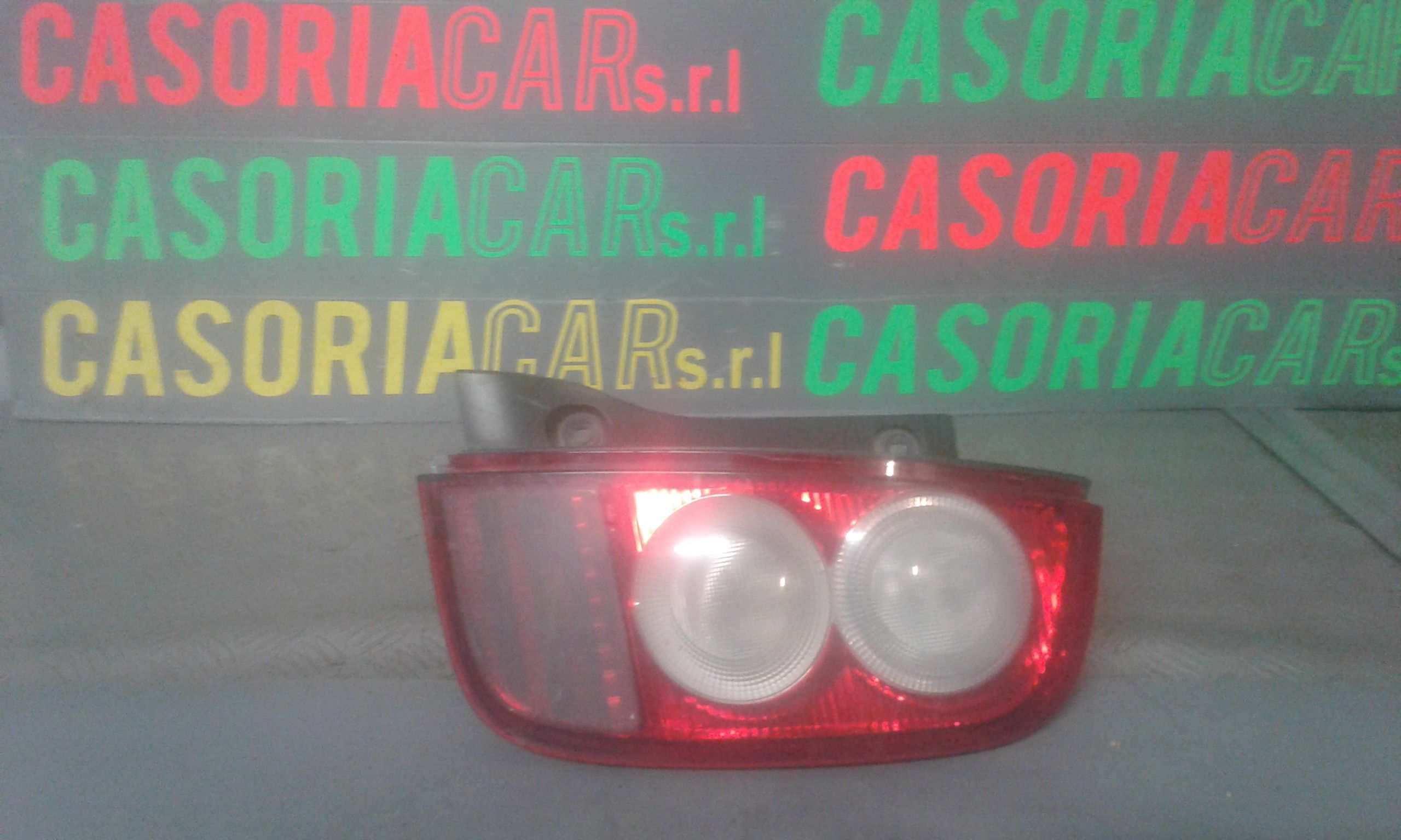 Fanale Post. Destro 26550AX720 Usato