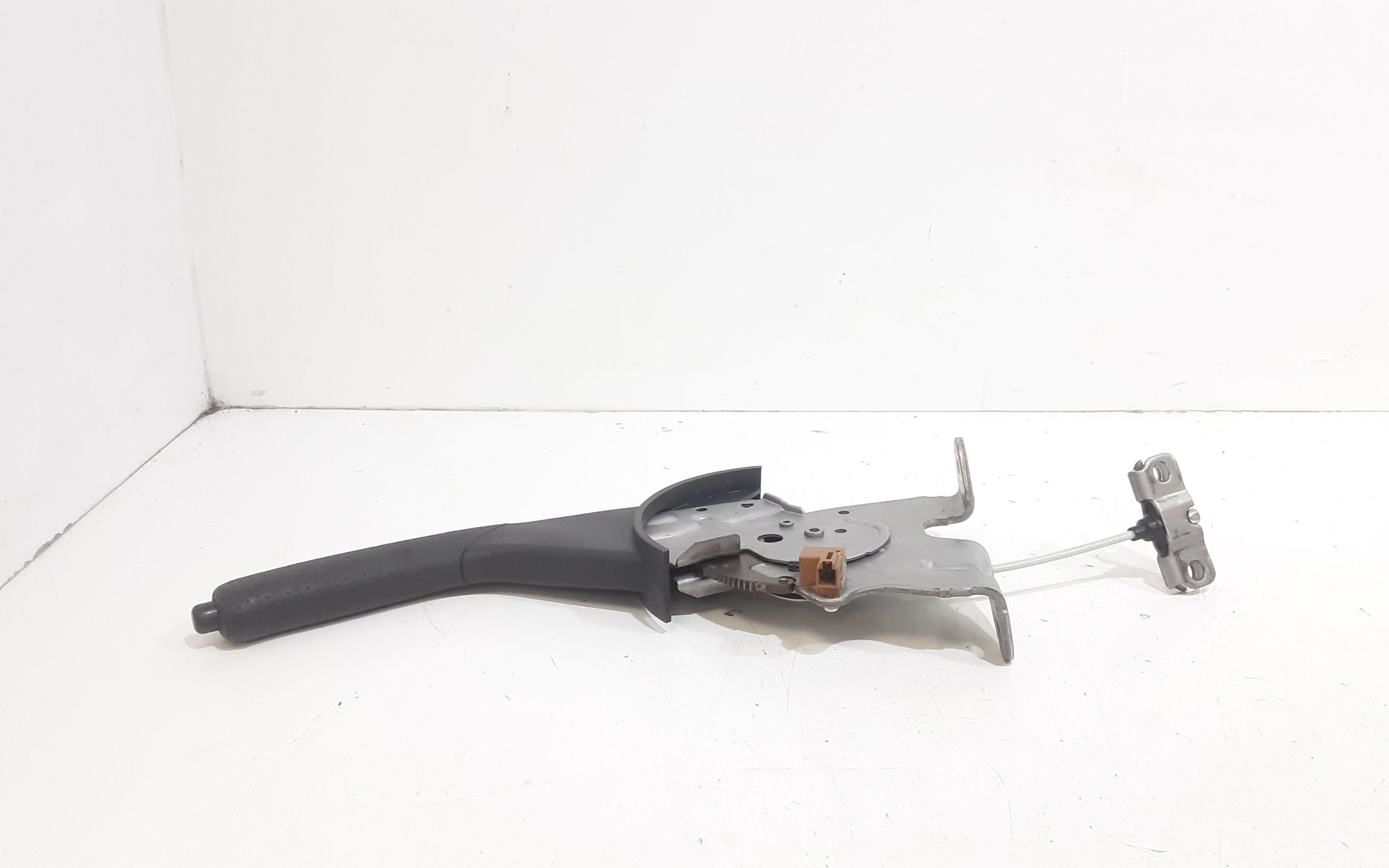 Leva Freno Stazionamento 4620142091B0 Usato