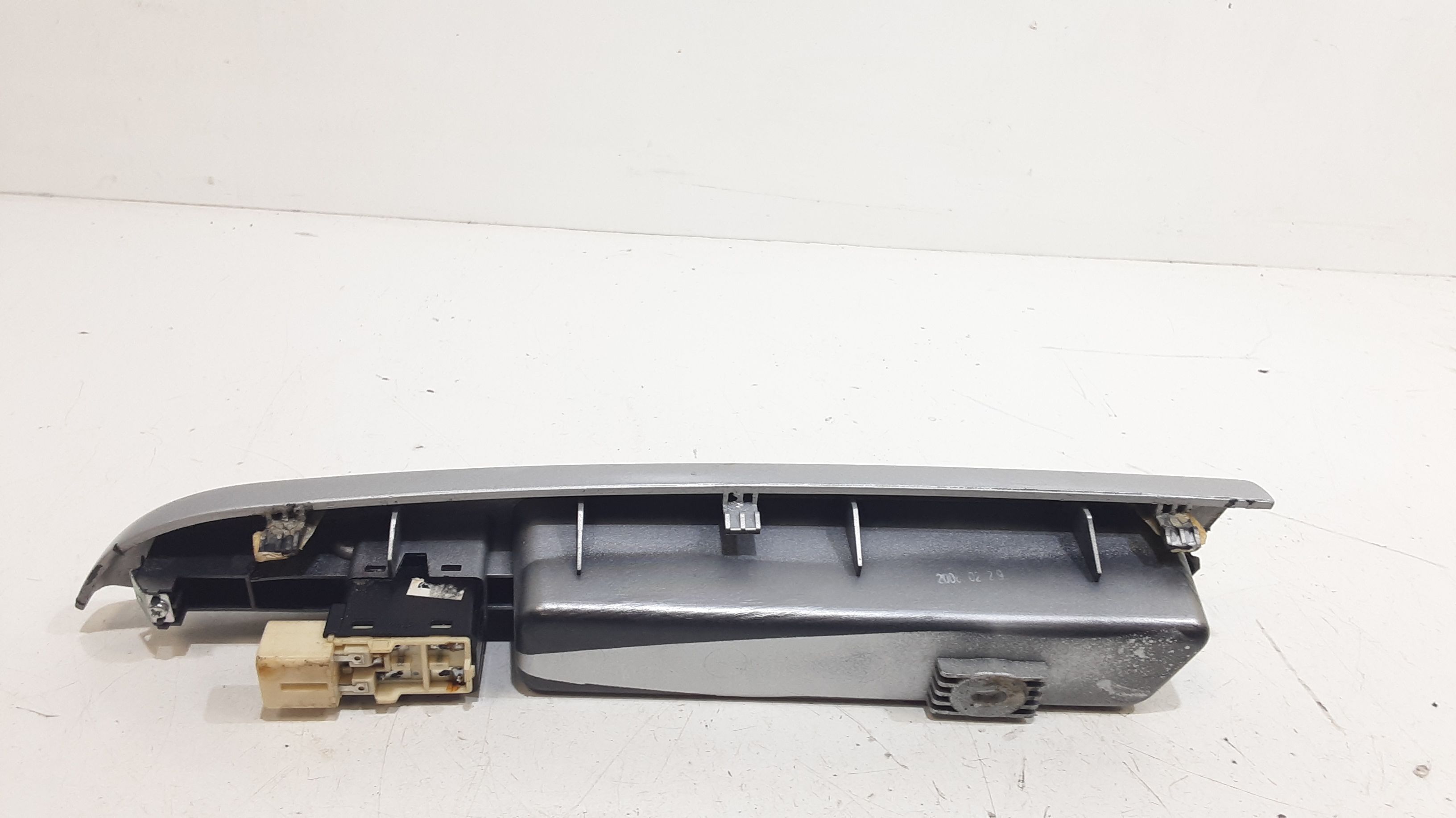 Interruttore Alzacristalli Porta Ant. Destro 96451917 Usato