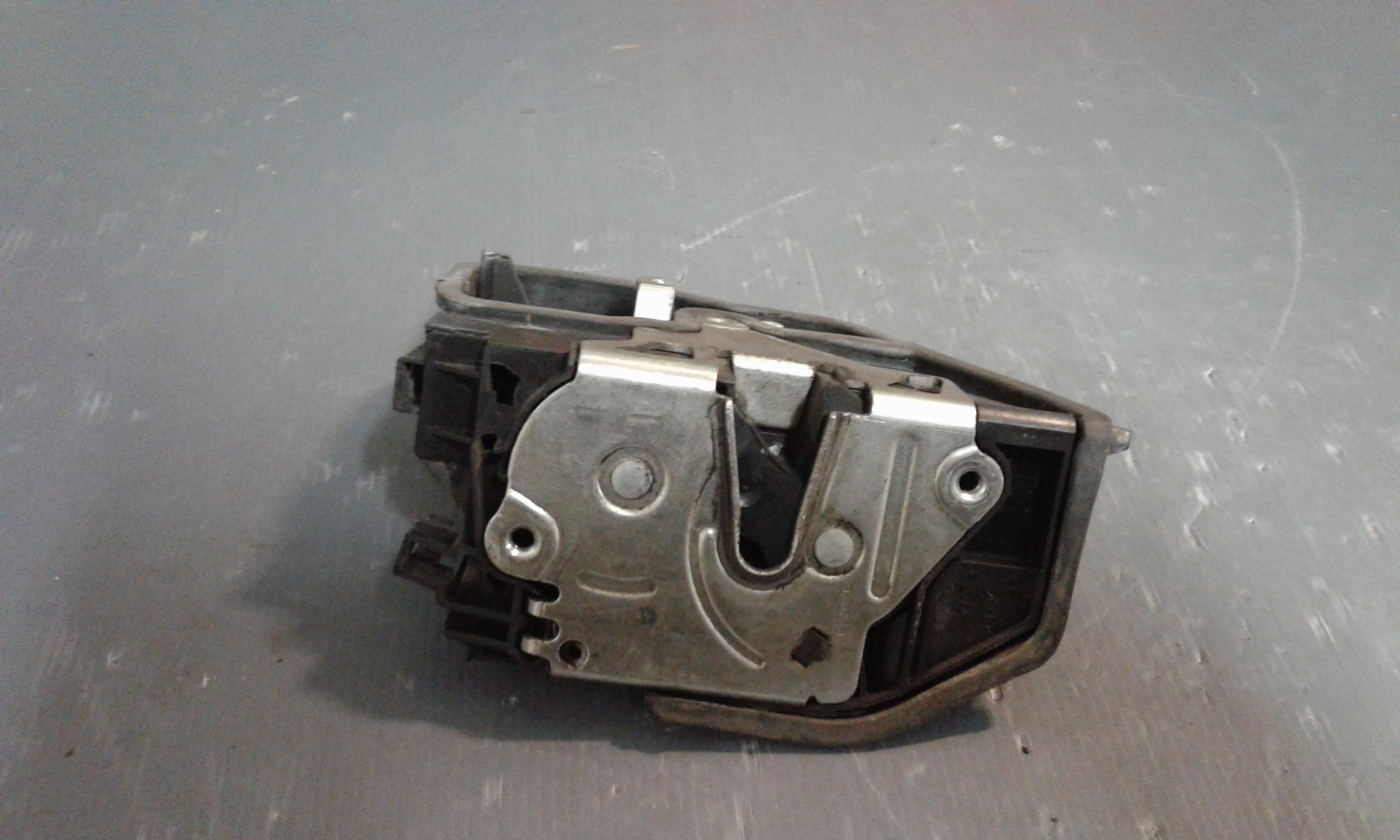 Serratura Porta Ant. Destro 51217202146 Usato