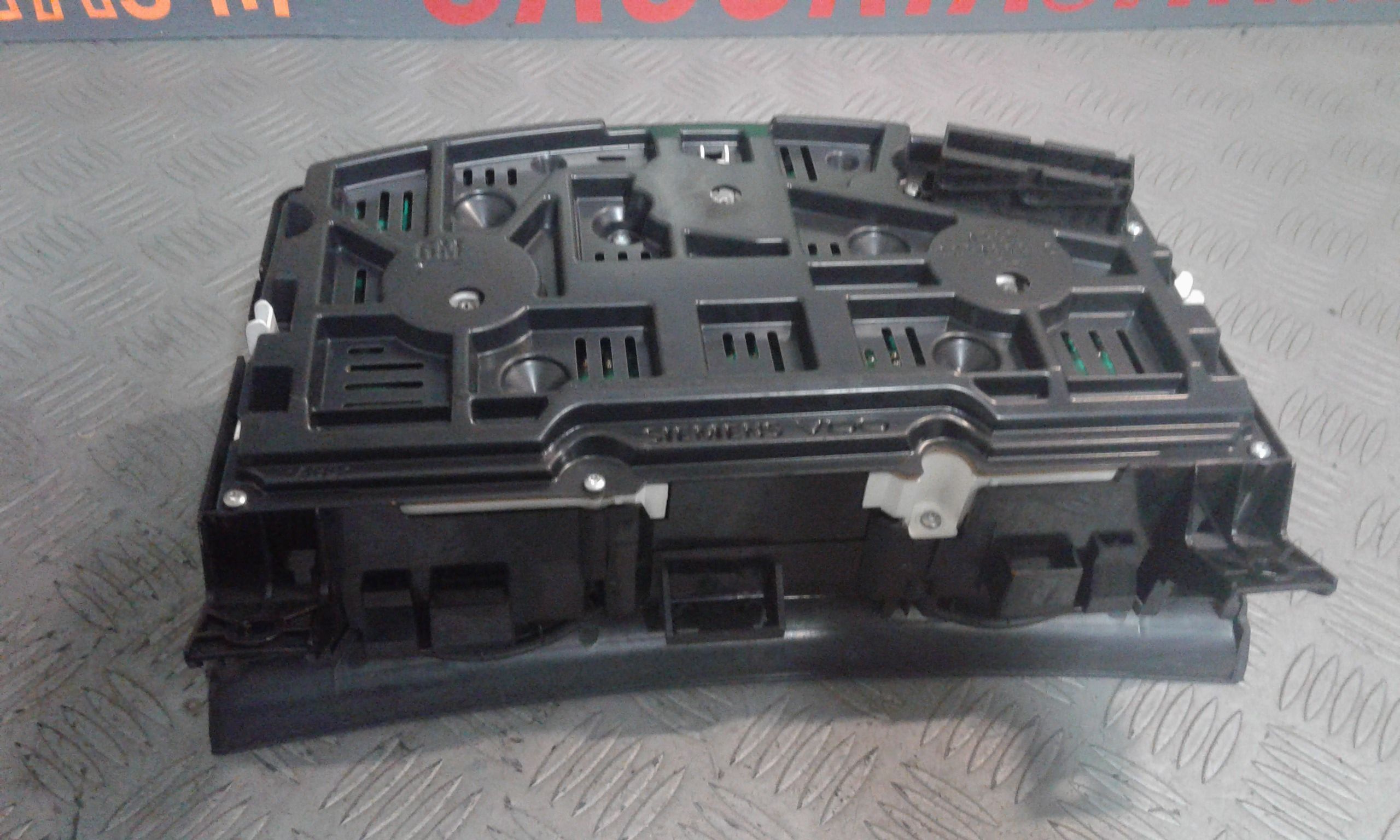 Quadro Portastrumenti Usato