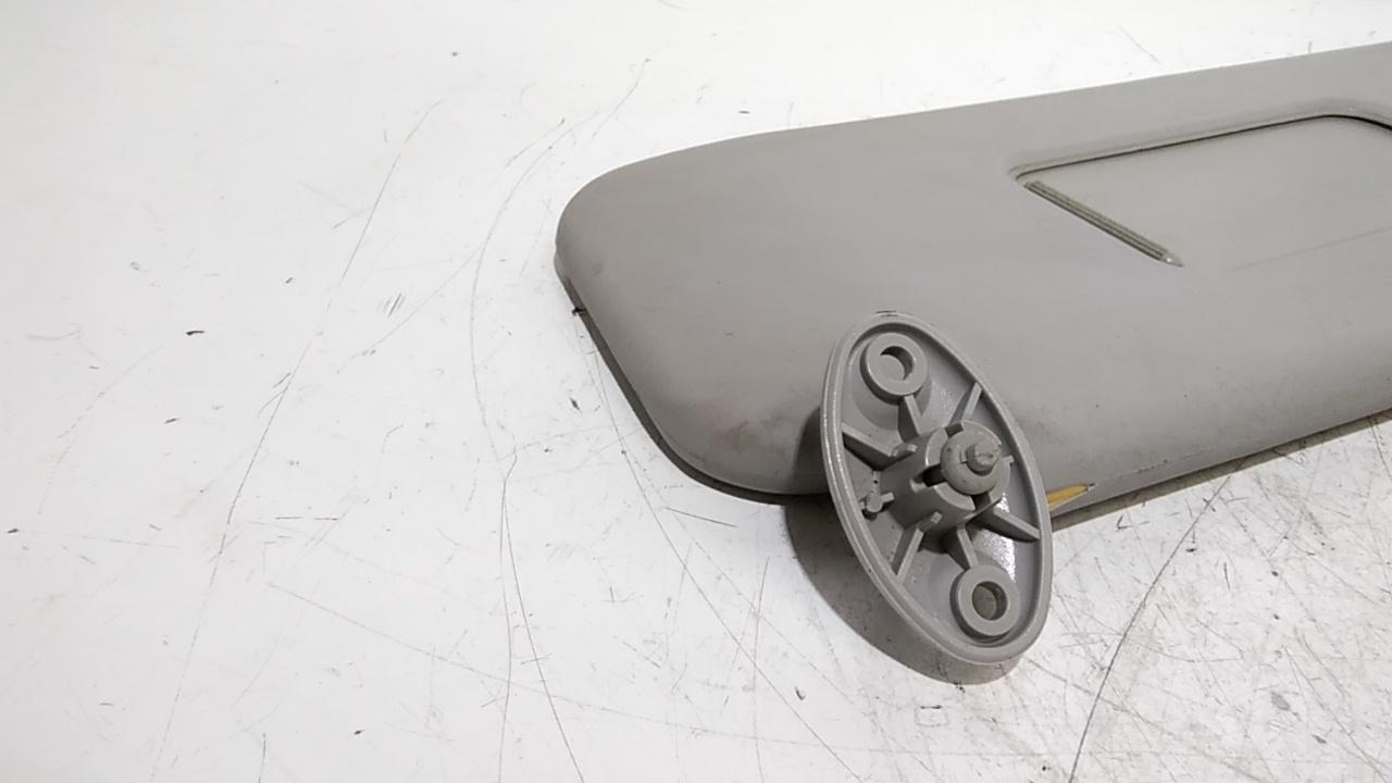 Aletta Parasole Parabrezza Destro 9209912 Usato