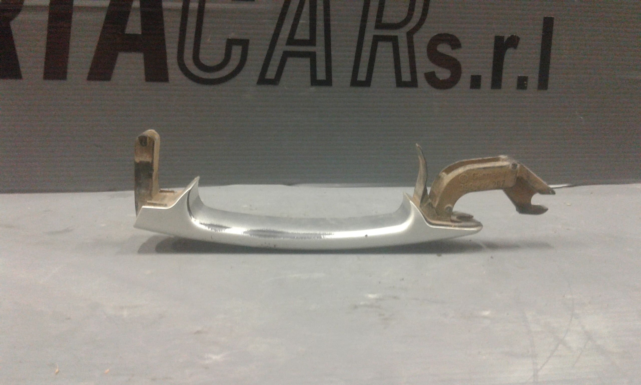 Maniglia Porta Ant. Destro 3B0837207GGRU Usato