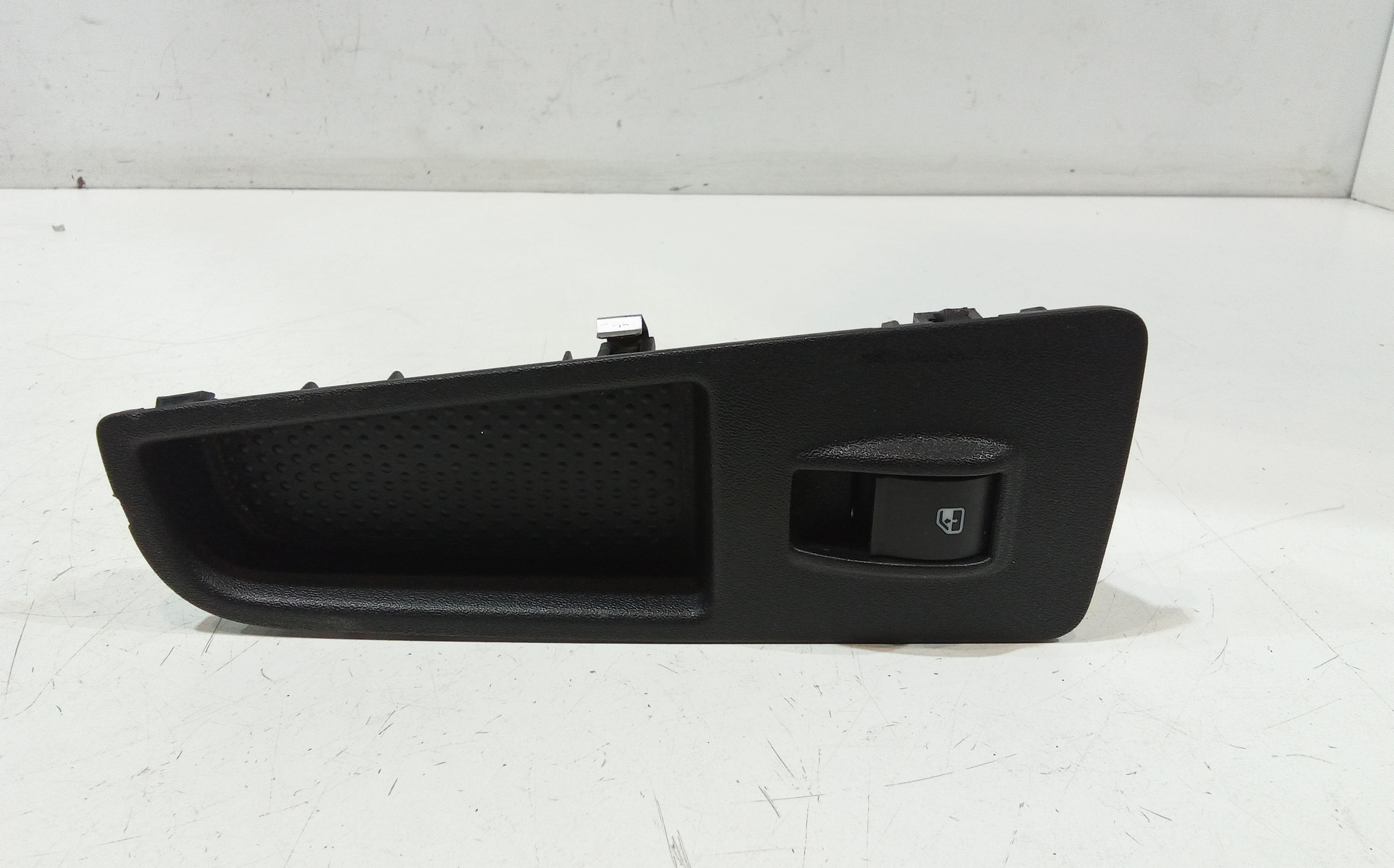 Interruttore Alzacristalli Porta Ant. Destro Usato