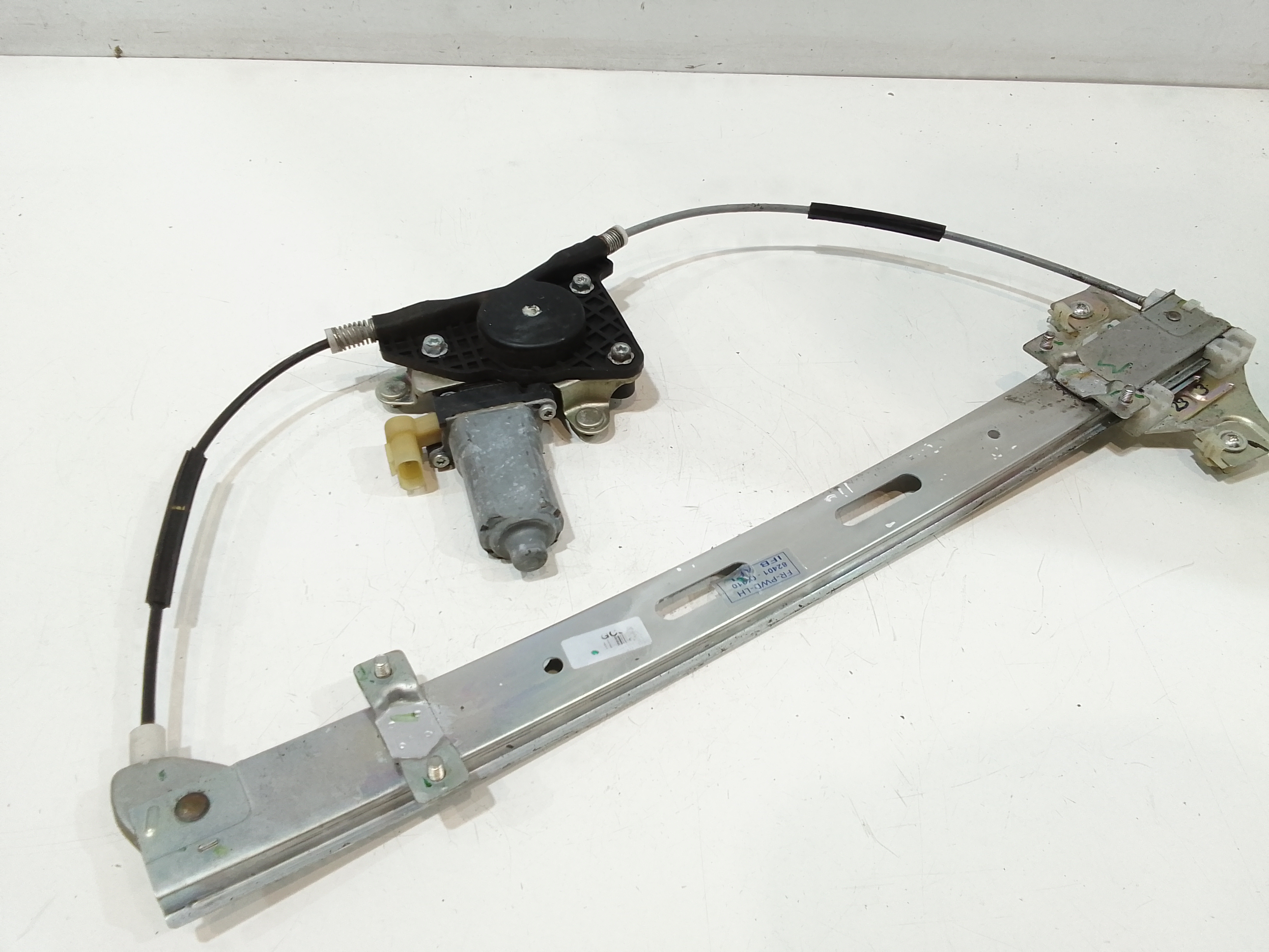 Alzacristallo Porta Ant. Sinistro 824010X000 Usato