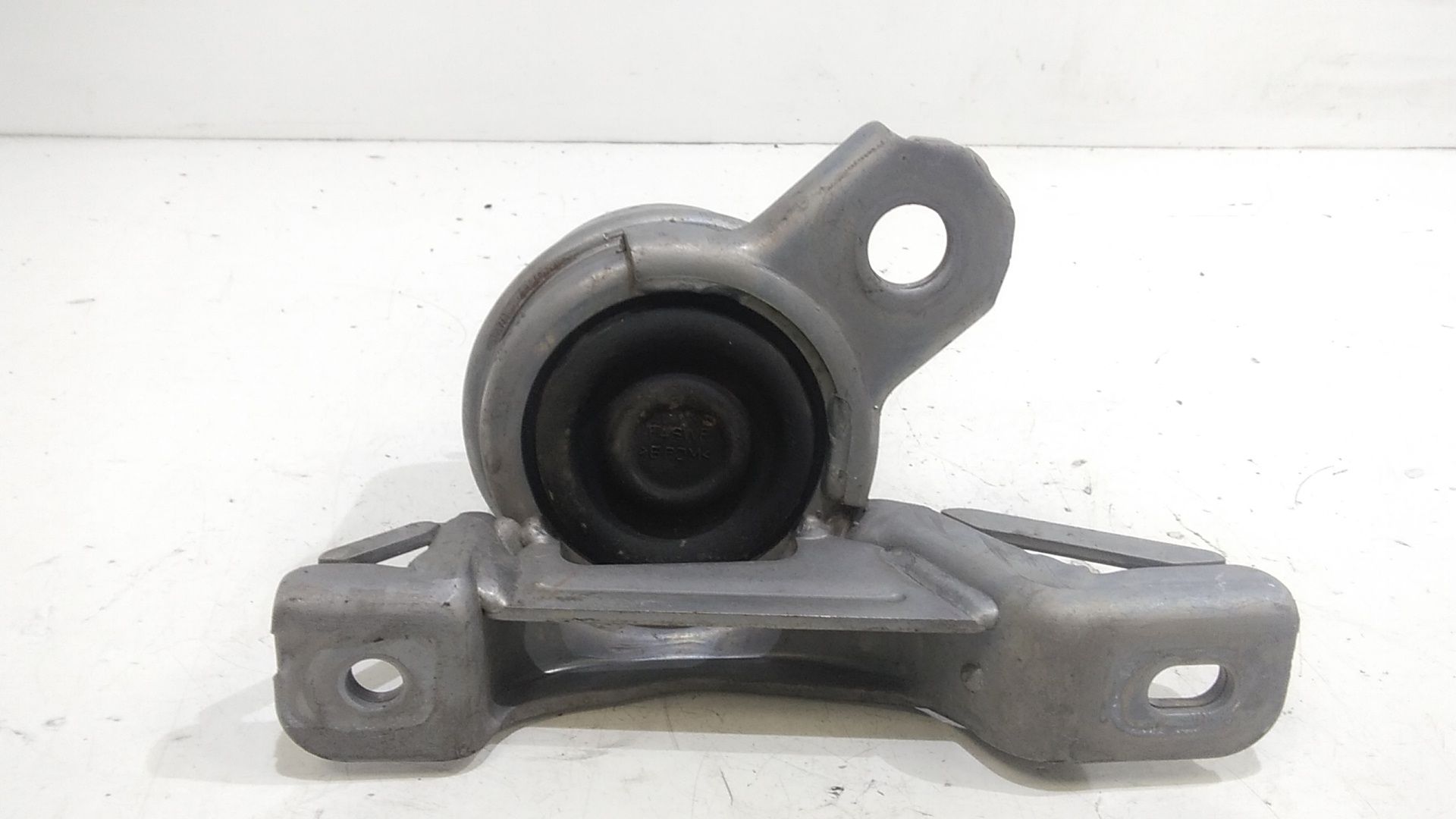 Piastra Alloggiamento Supporto Motore (Con Eventuale Bielletta O Tirante Associato) Usato