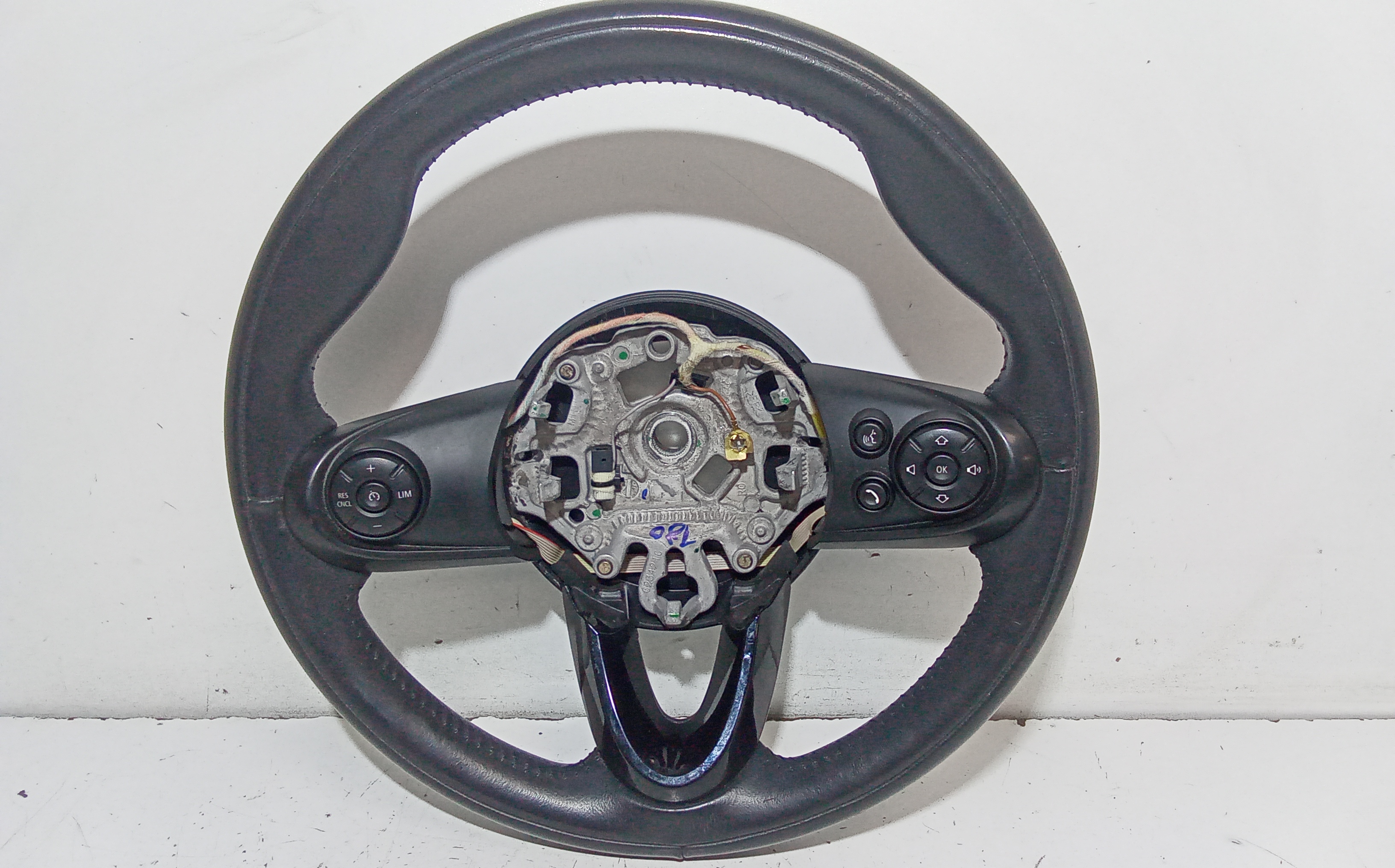 Volante 32305A0C812 Usato