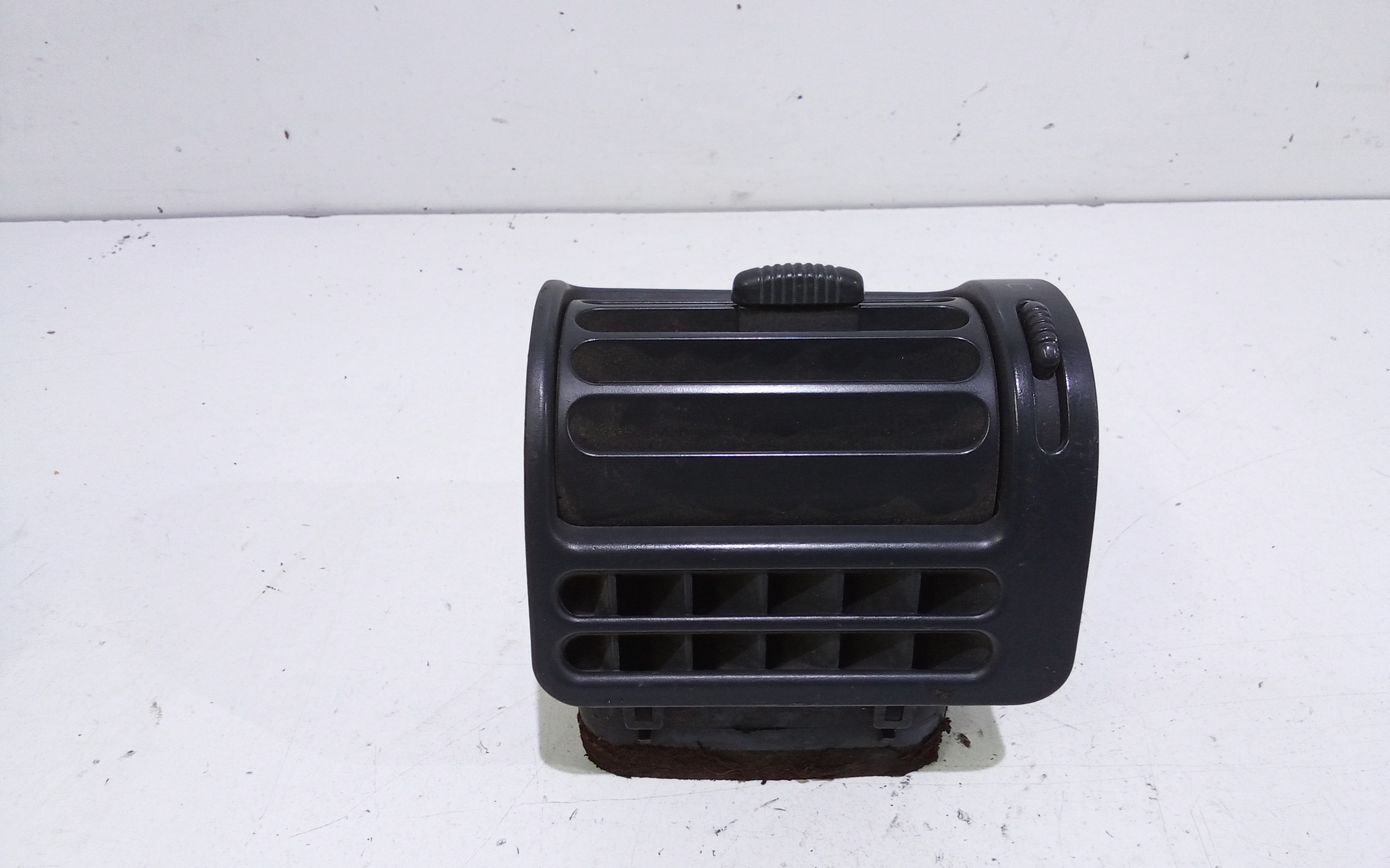 Condotto Aria Bocchette Lat. Cruscotto Sinistro Usato