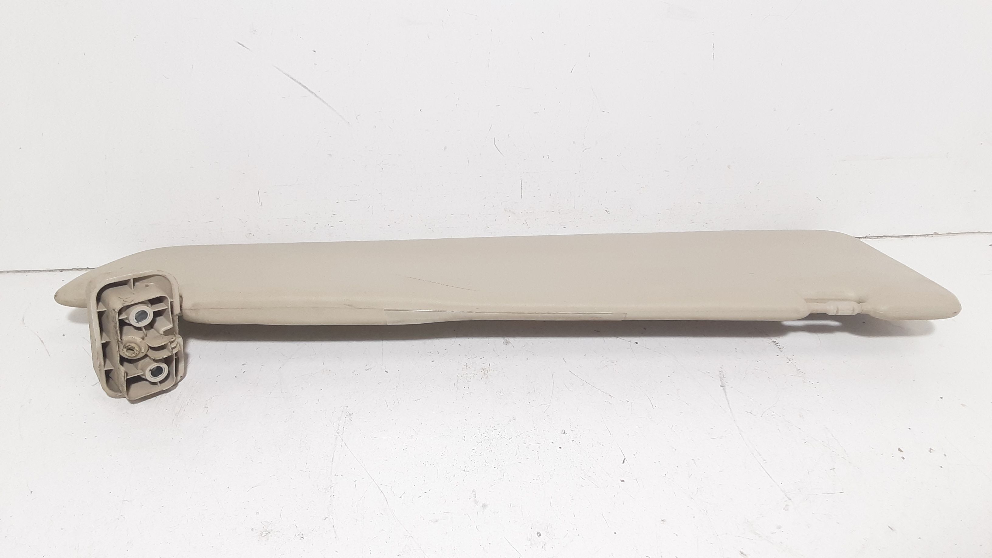 Aletta Parasole Parabrezza Sinistro 1612108180 Usato