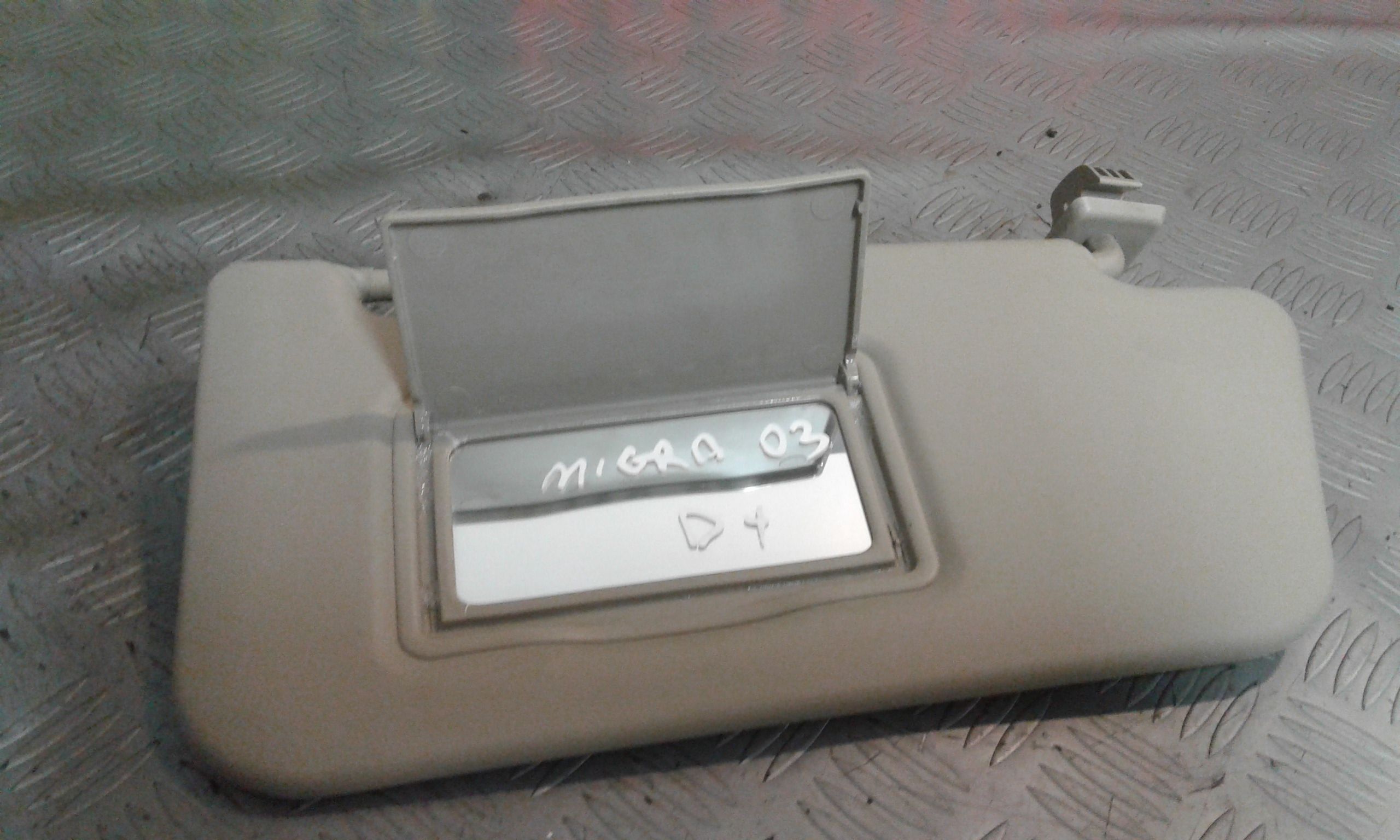 Aletta Parasole Parabrezza Destro Usato