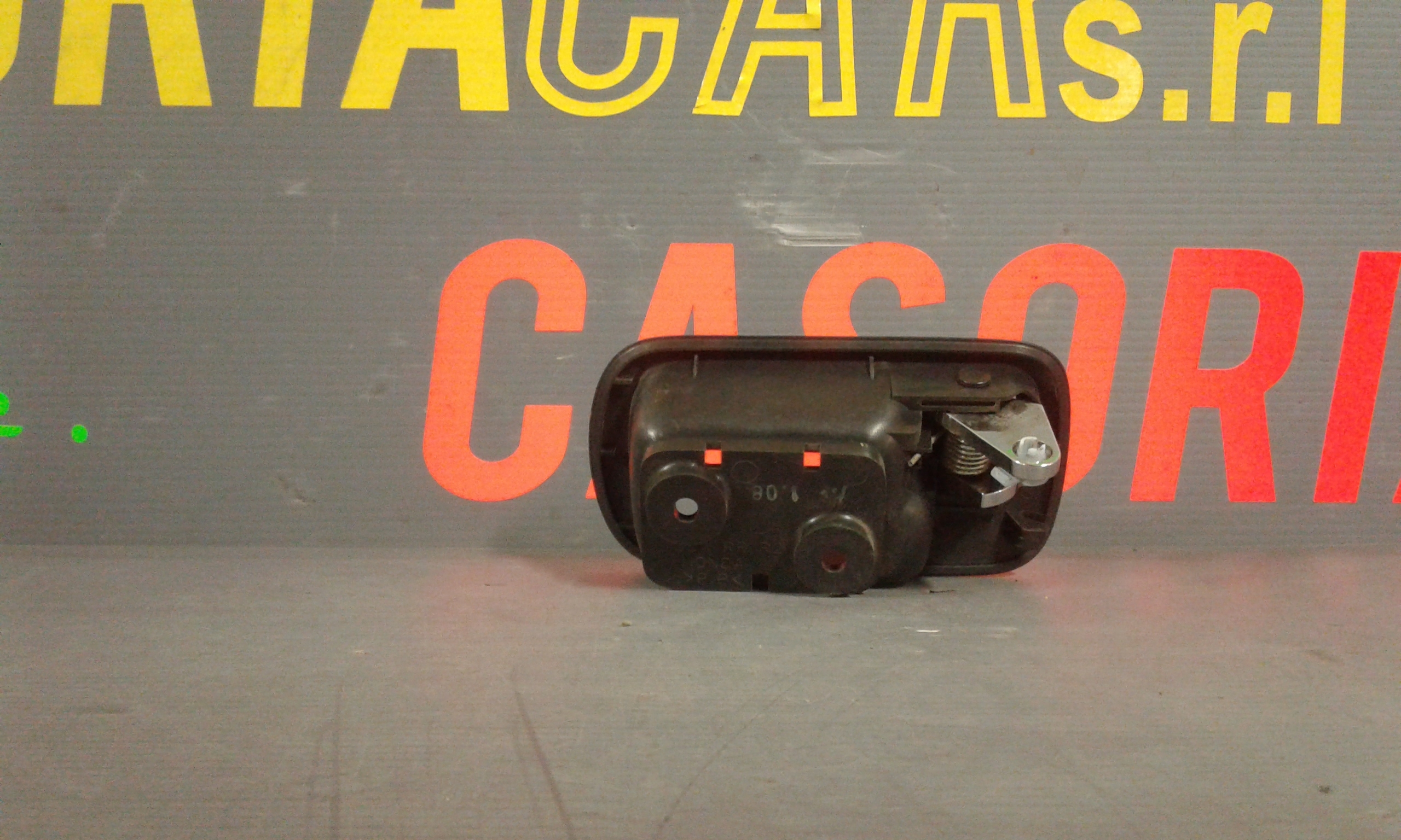 Maniglia Int. Apertura Porta Post. Destro Usato