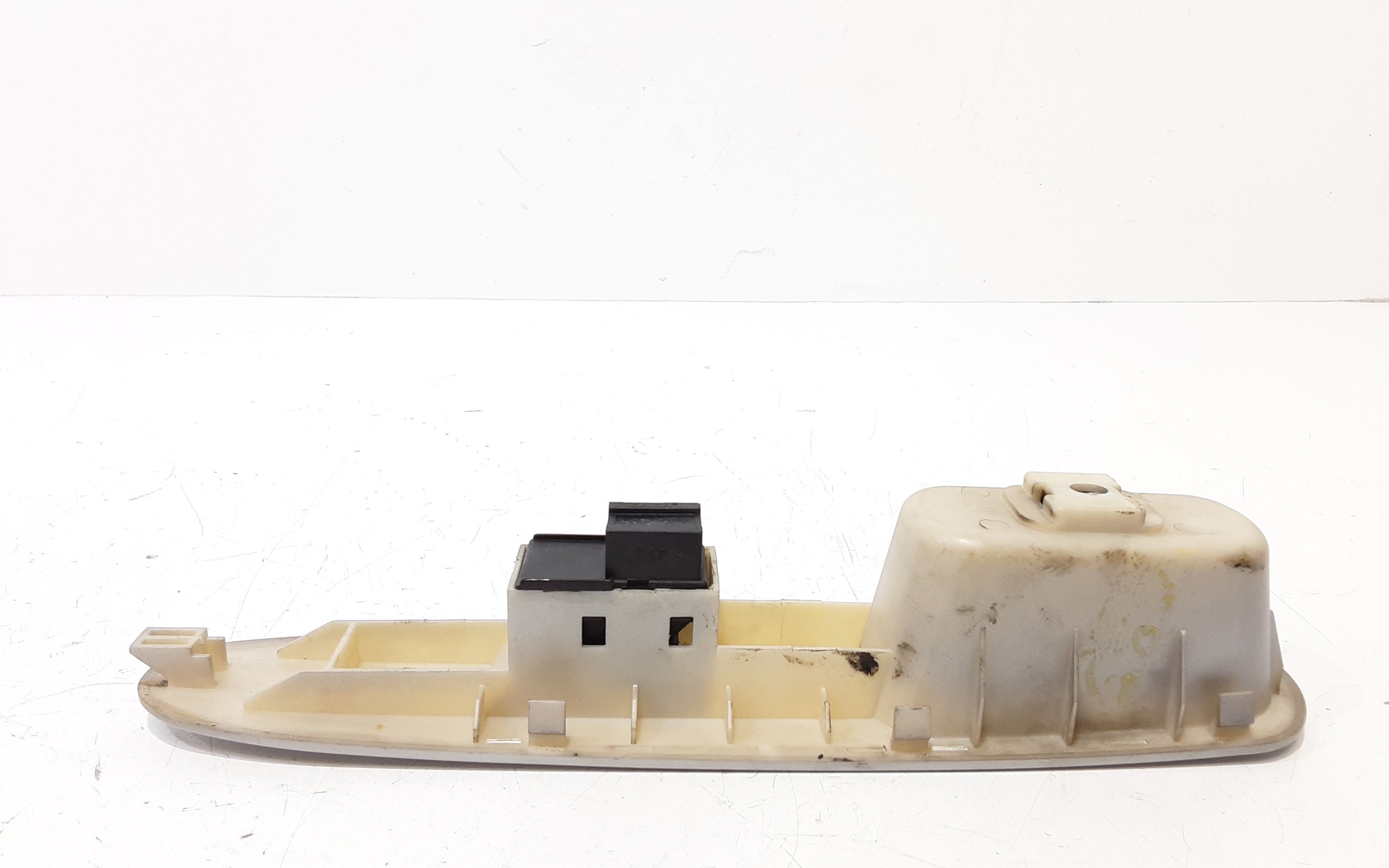 Interruttore Alzacristalli Porta Ant. Destro Usato