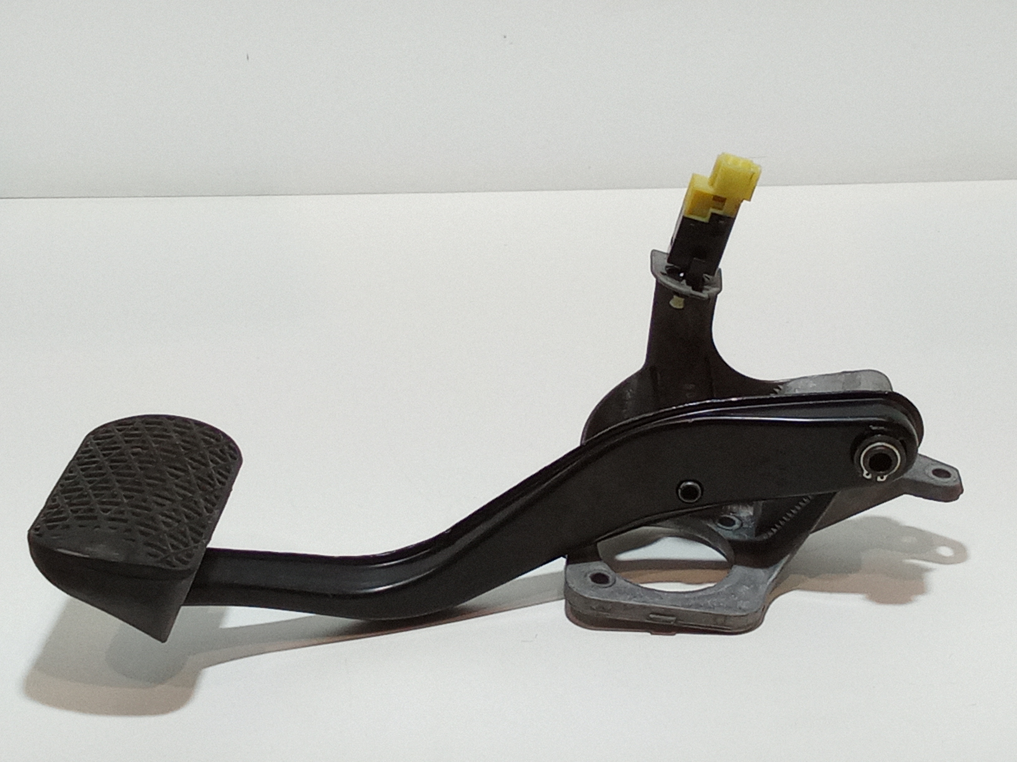 Pedale Freno A2112902018 Usato