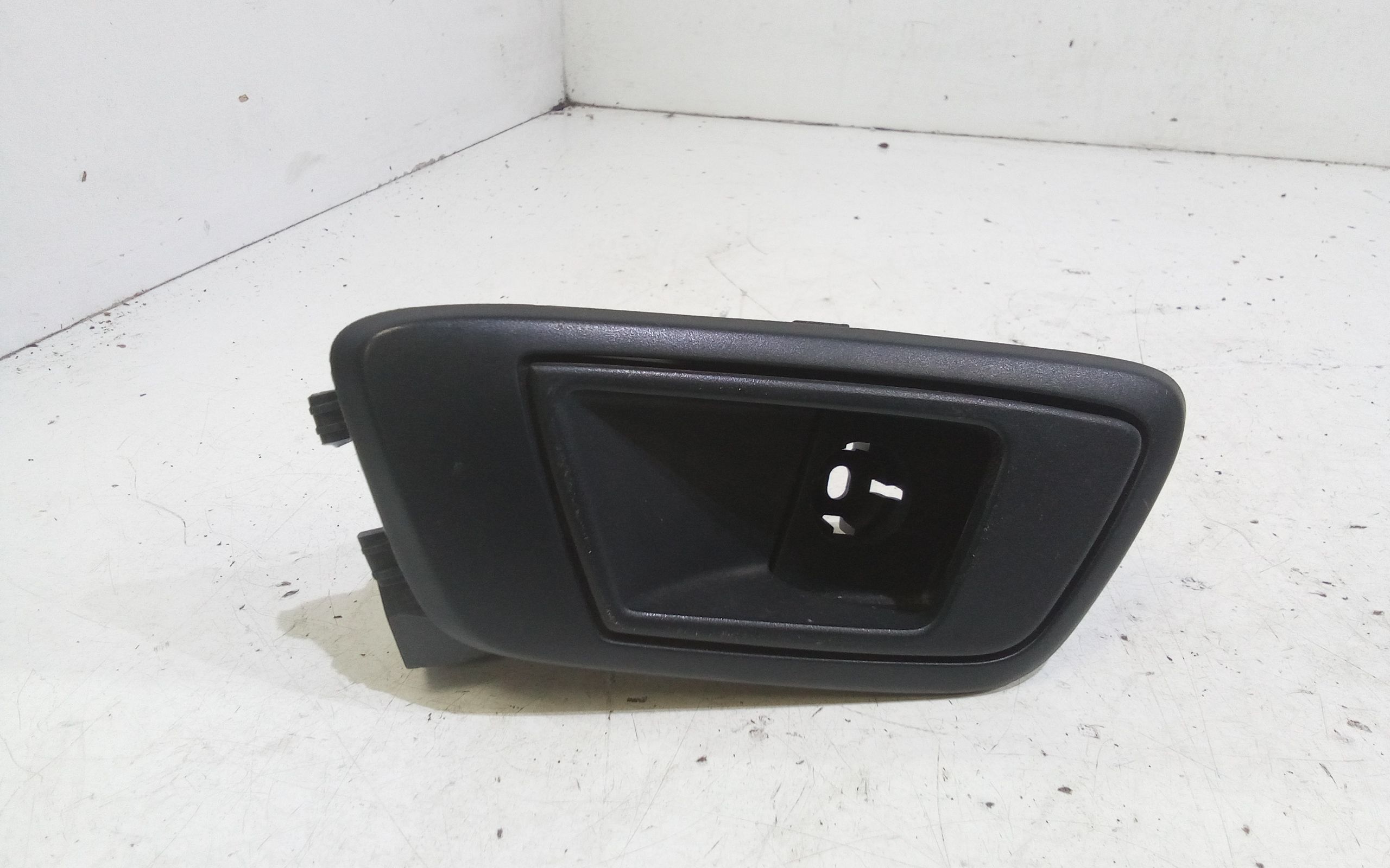 Maniglia Int. Apertura Porta Ant. Sinistro 1579323 Usato