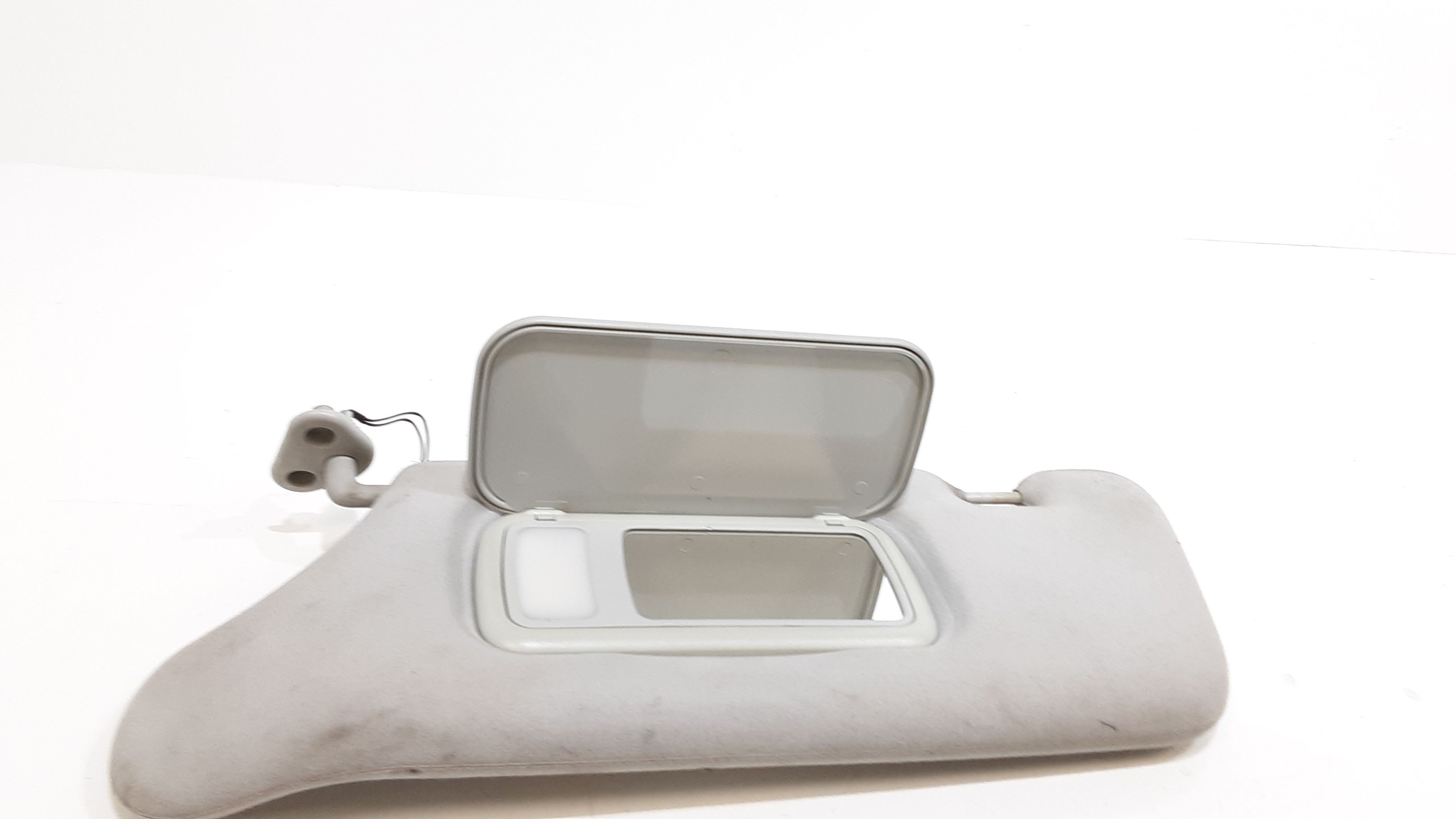 Aletta Parasole Parabrezza Sinistro A16381001107D68 Usato