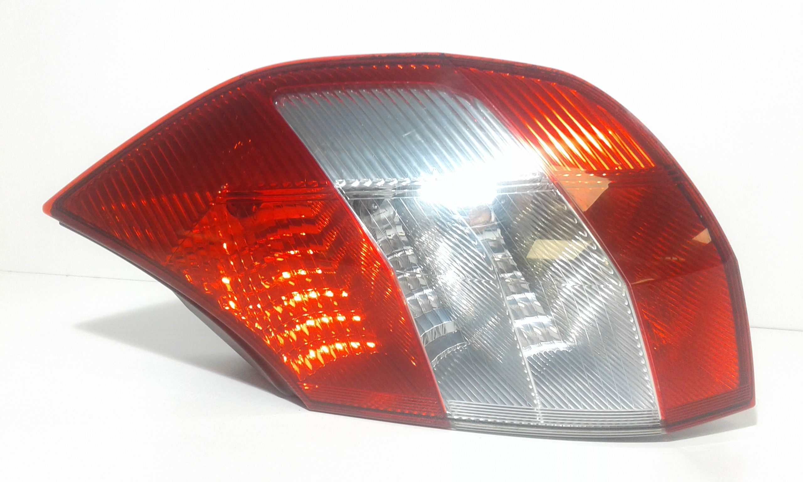 Fanale Post. Destro 8200127702 Usato