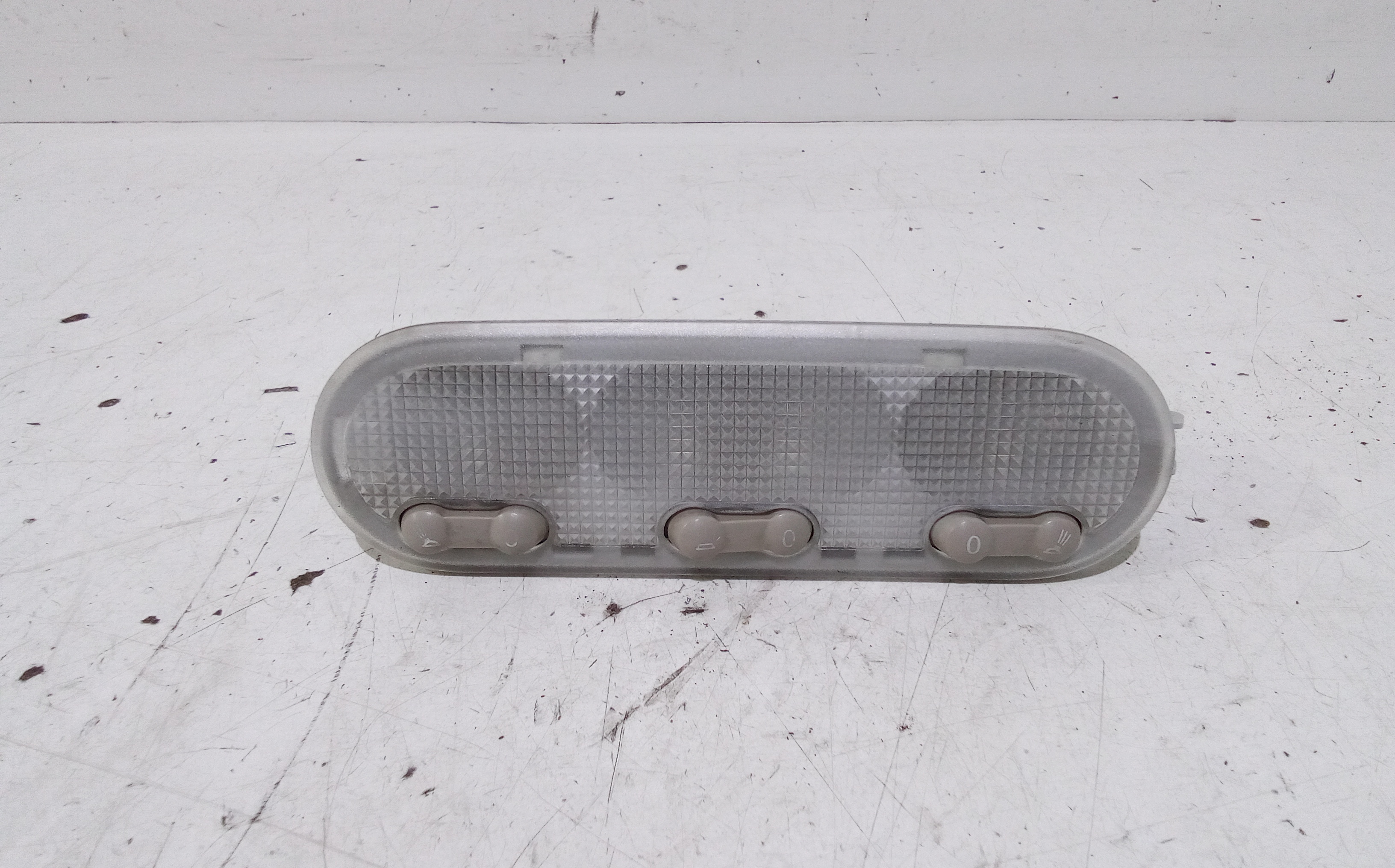 Luce Cortesia Ant. Tetto 8200073231 Usato