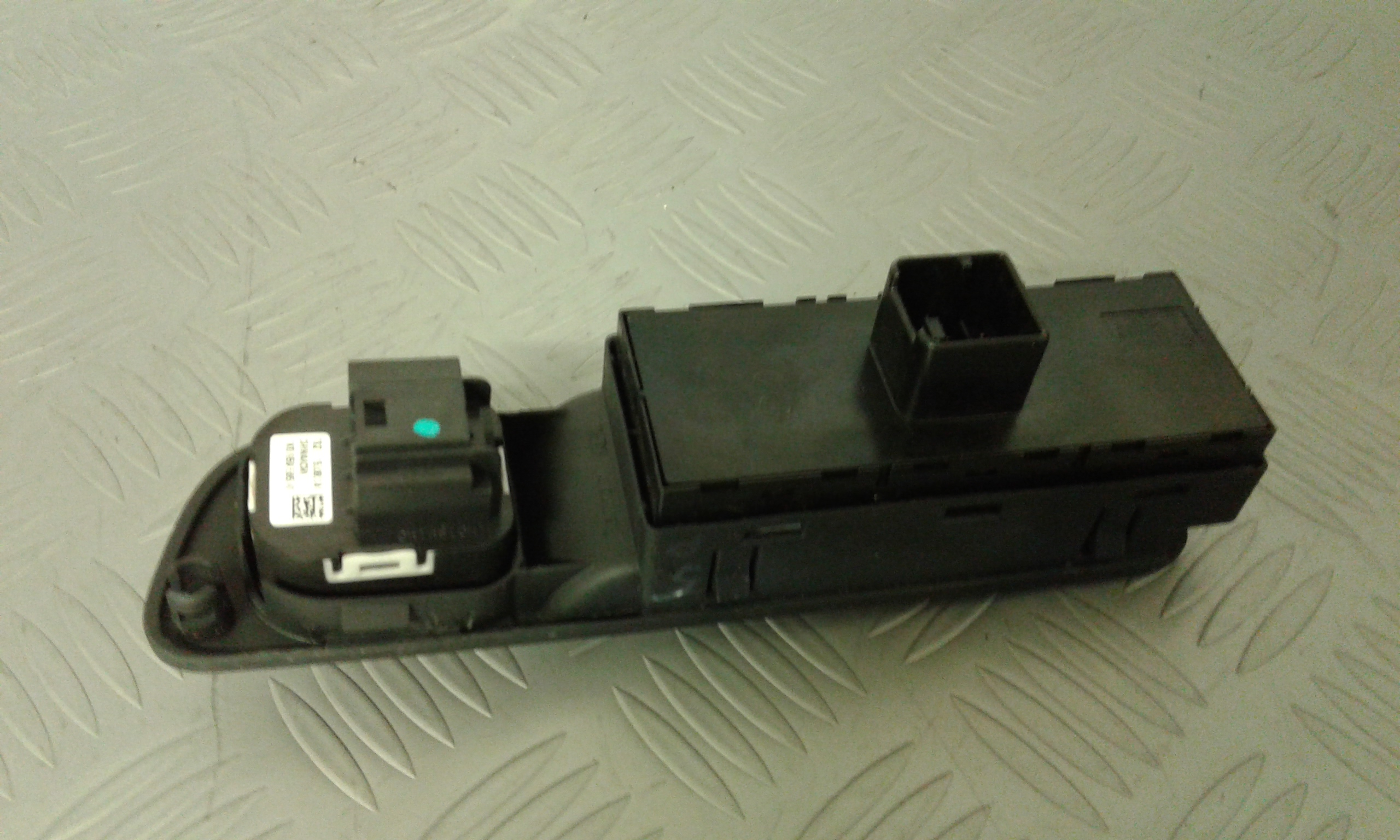 Interruttore Alzacristalli Porta Ant. Sinistro Usato