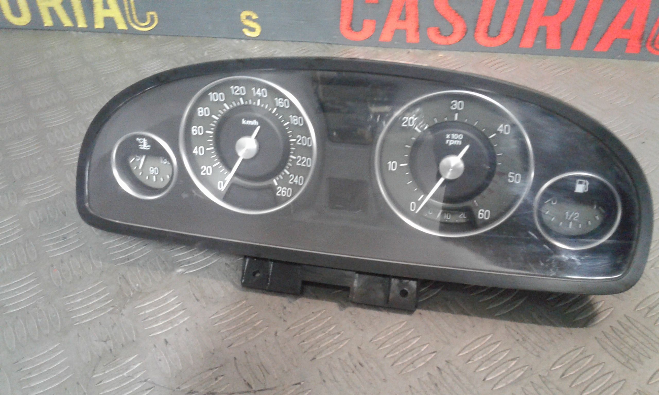 Quadro Portastrumenti Usato