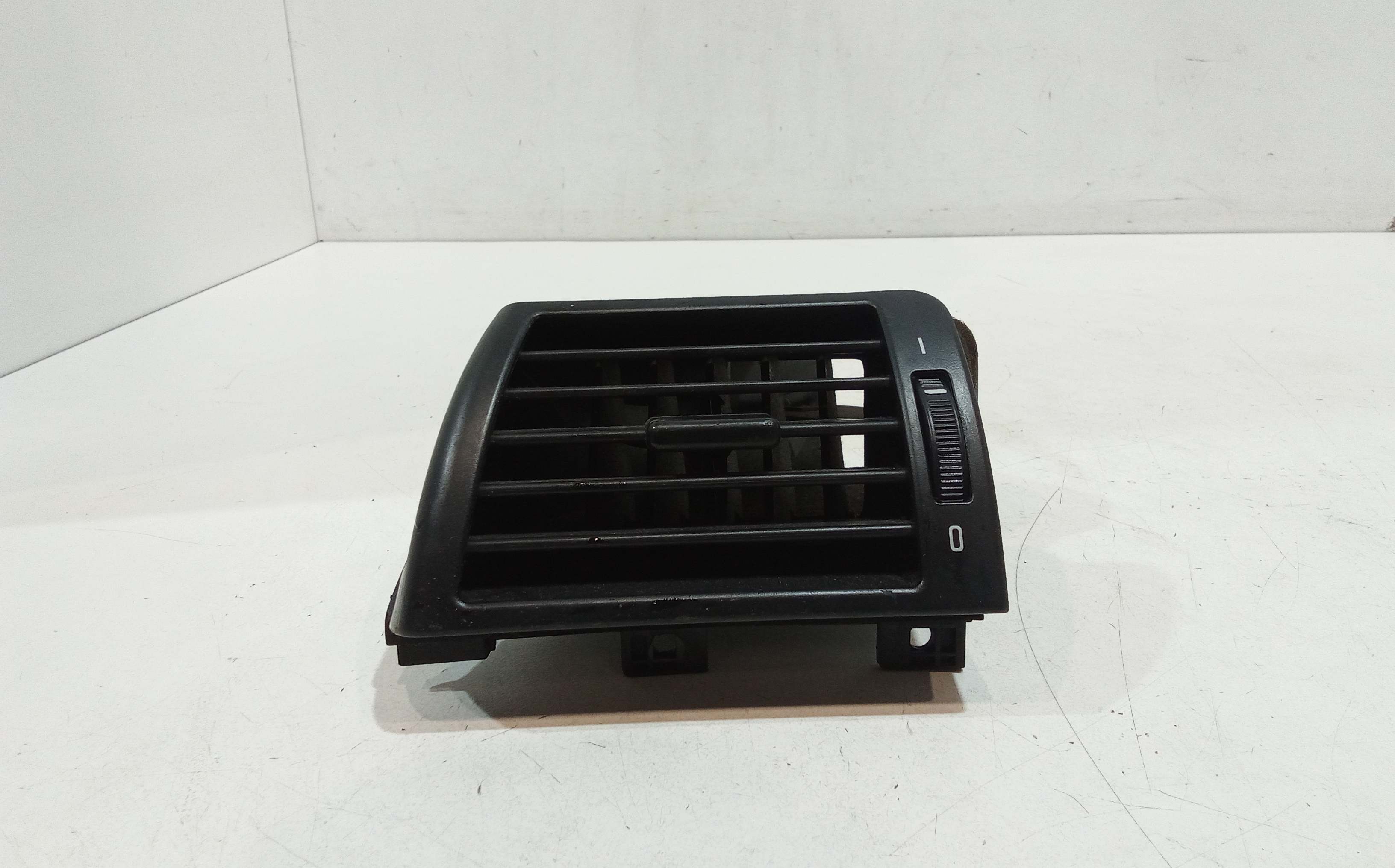 Condotto Aria Bocchette Lat. Cruscotto Sinistro Usato