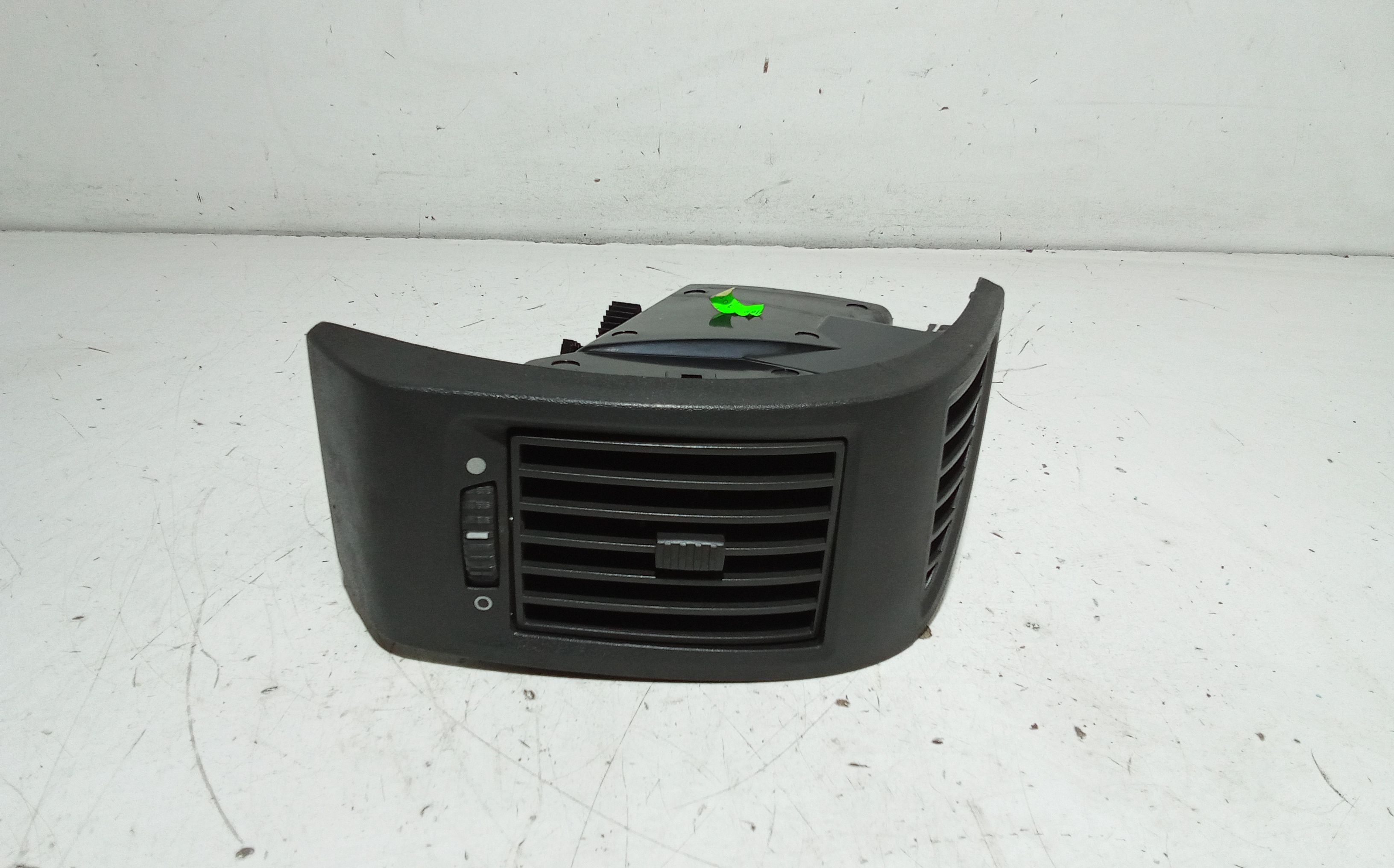 Condotto Aria Bocchette Lat. Cruscotto Destro 1342073080 Usato