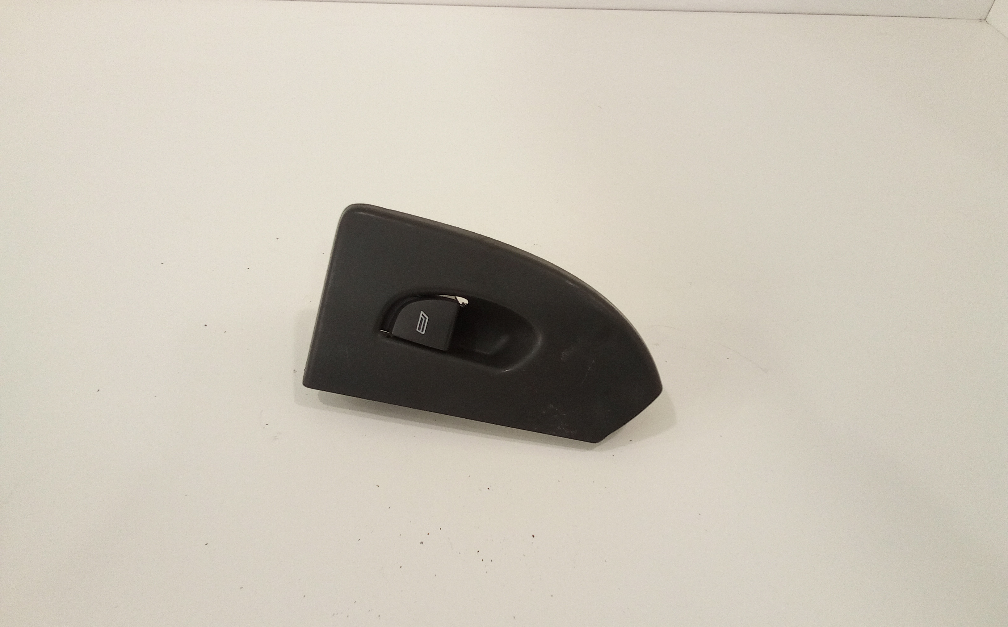 Interruttore Alzacristalli Porta Ant. Destro Usato