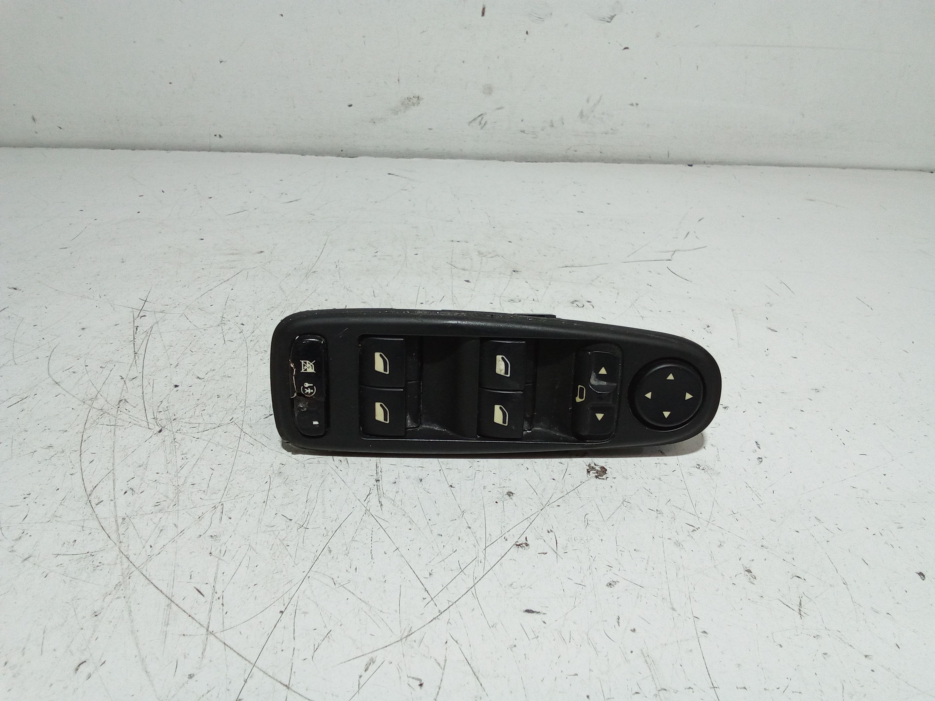 Interruttore Alzacristalli Porta Ant. Sinistro Usato