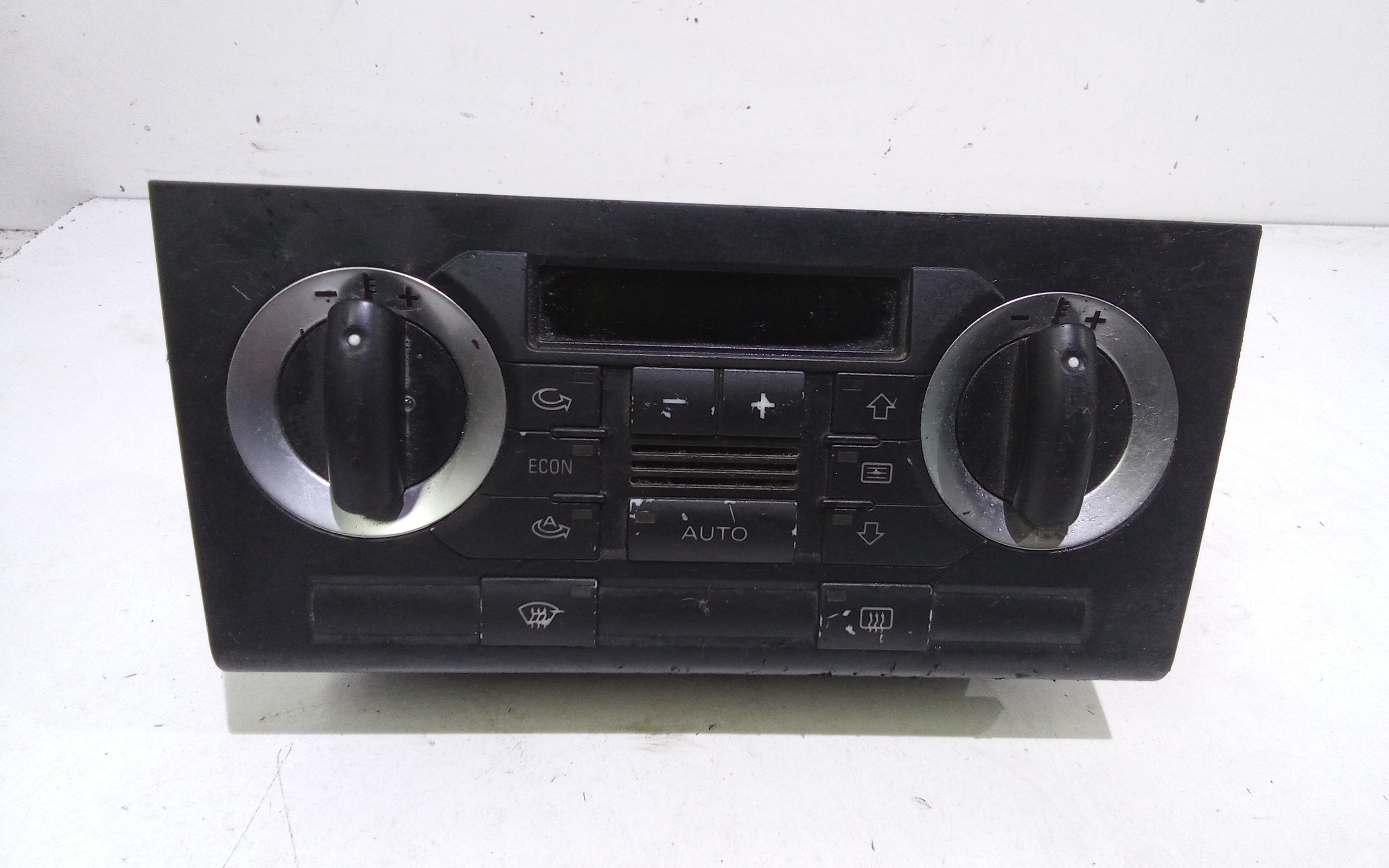 Blocco Comando Climatizzazione 8P0819047F5PR Usato