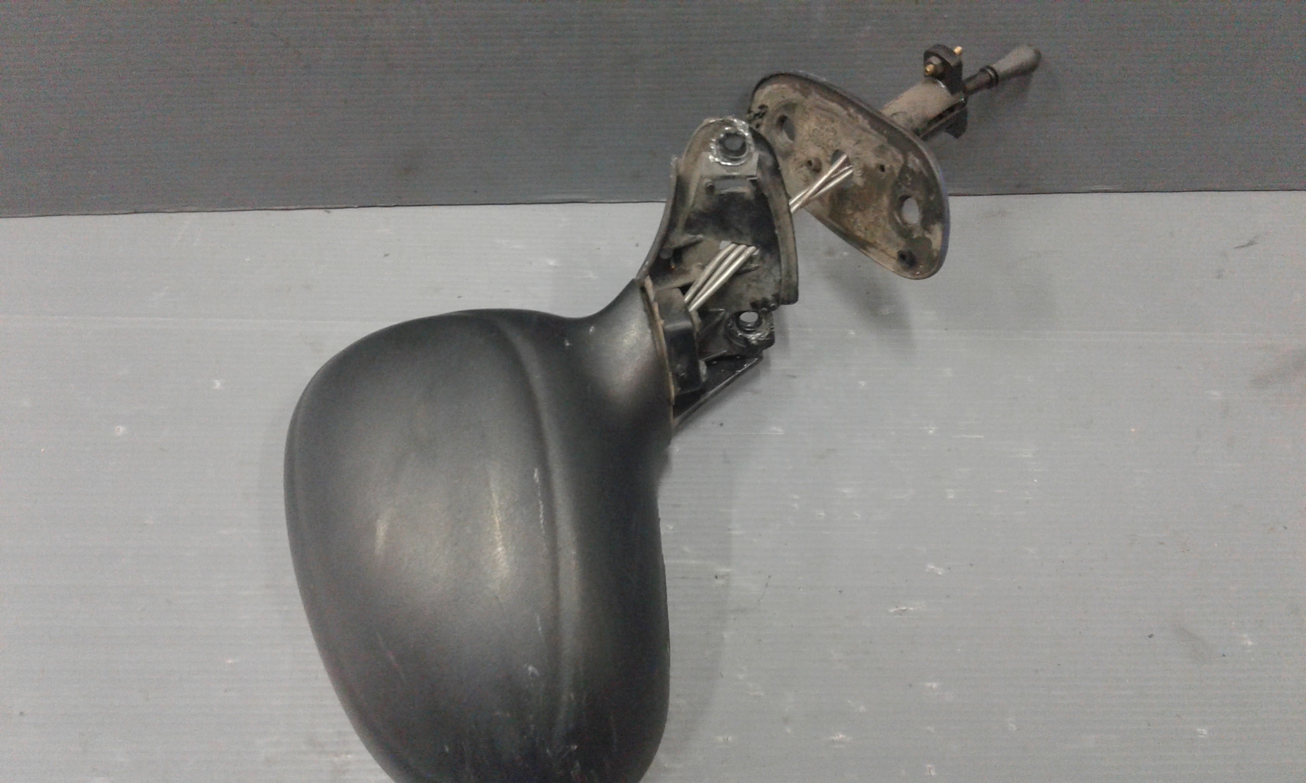 Retrovisore Est. Destro Usato