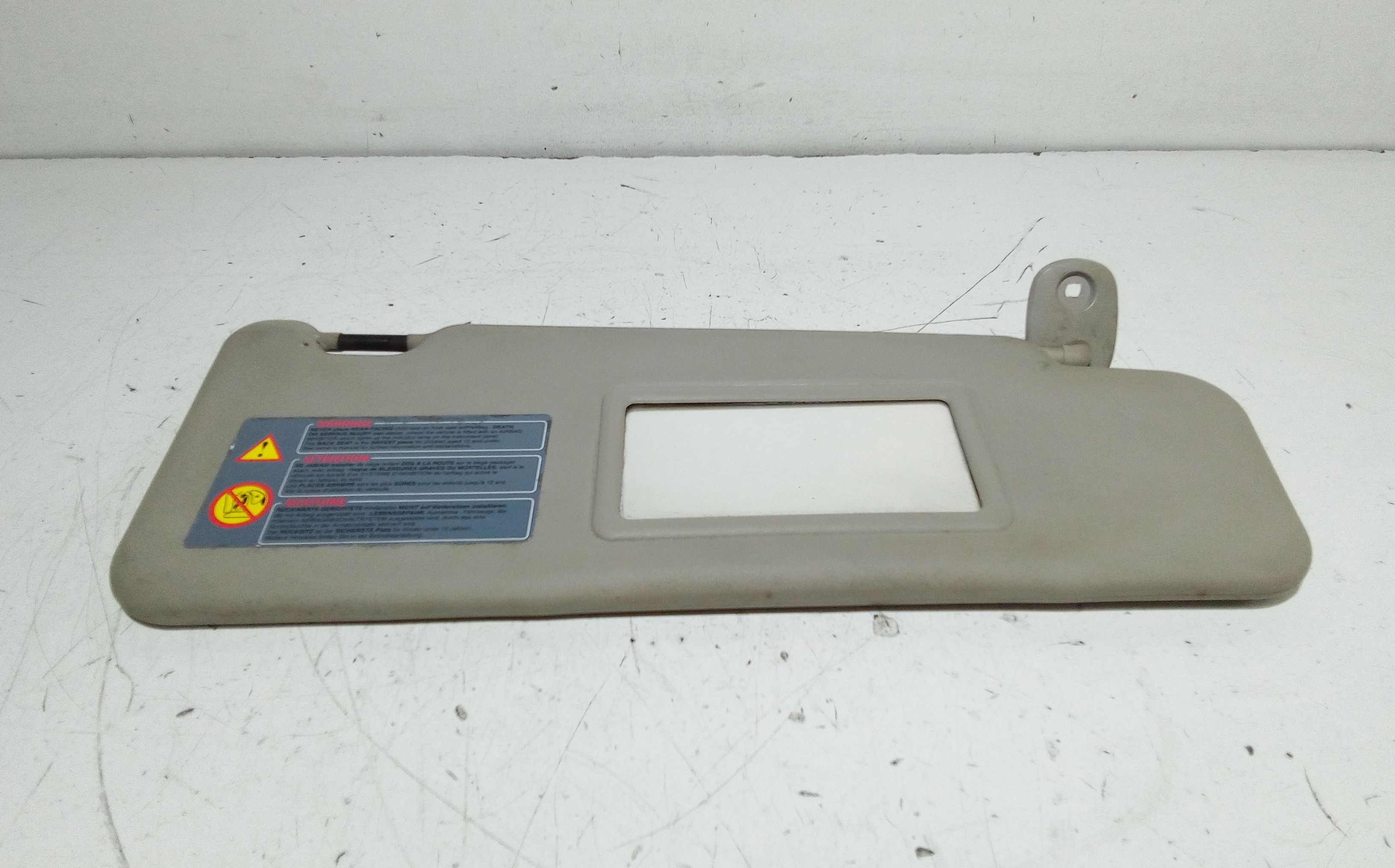 Aletta Parasole Parabrezza Destro 964006322R Usato