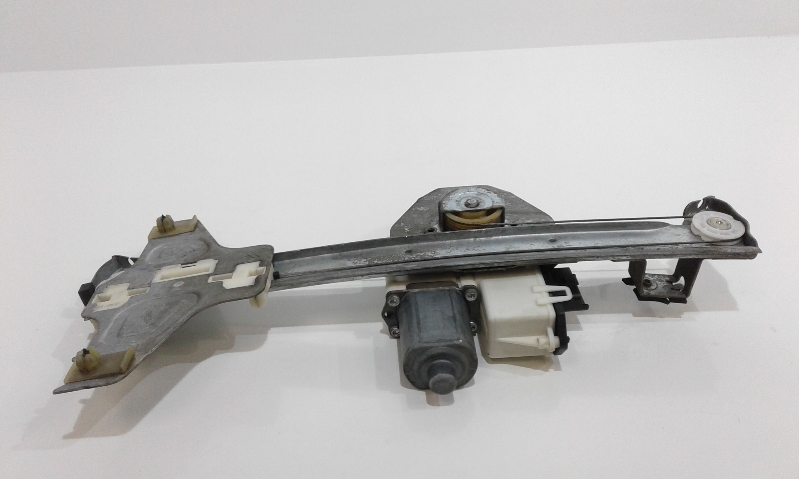 Alzacristallo Elettr. Porta Ant. Sinistro 9221S1 Usato