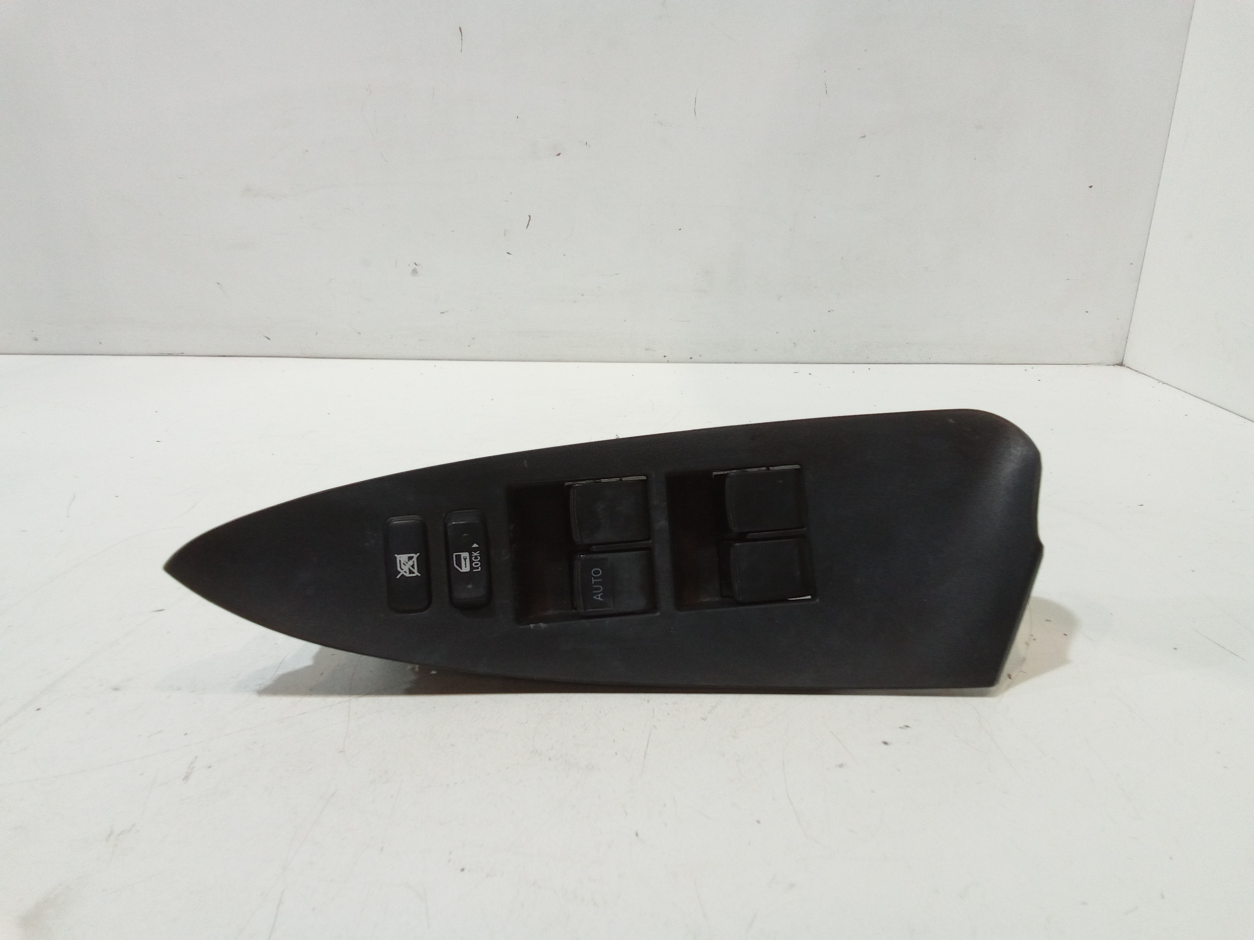 Interruttore Alzacristalli Porta Ant. Sinistro Usato