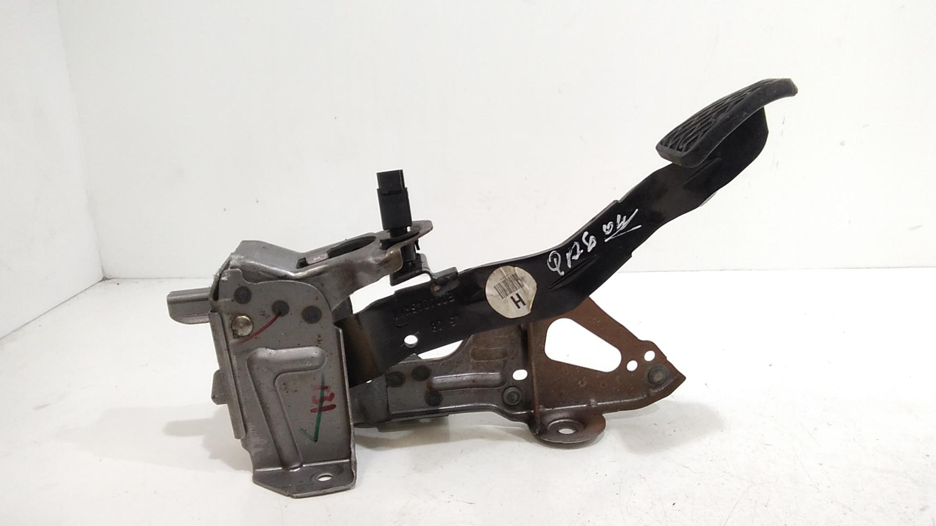 Pedale Freno 46501BR96A Usato