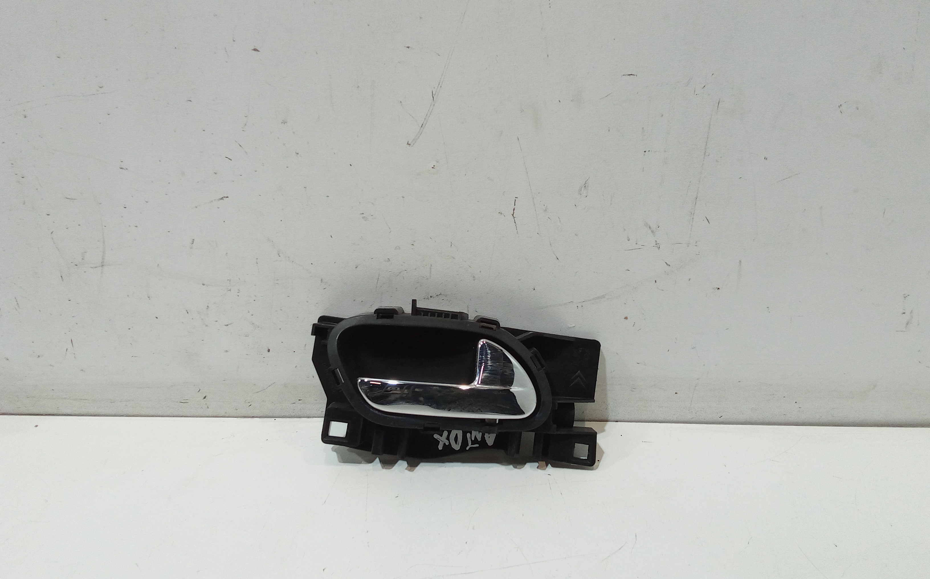 Maniglia Int. Apertura Porta Ant. Destro Usato