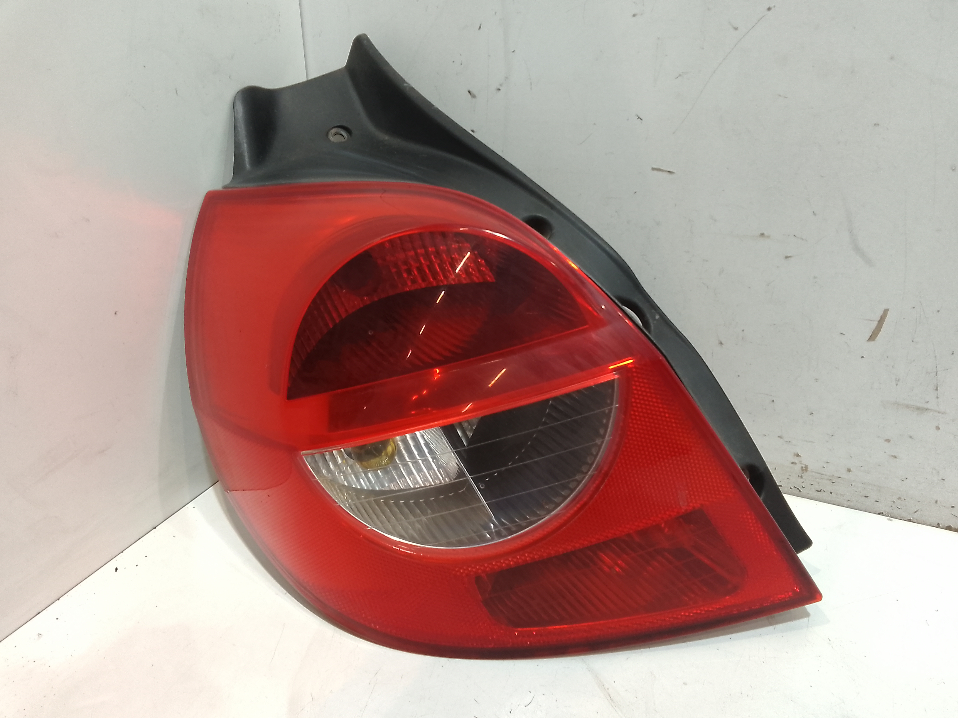 Fanale Post. Sinistro 8200459962 Usato