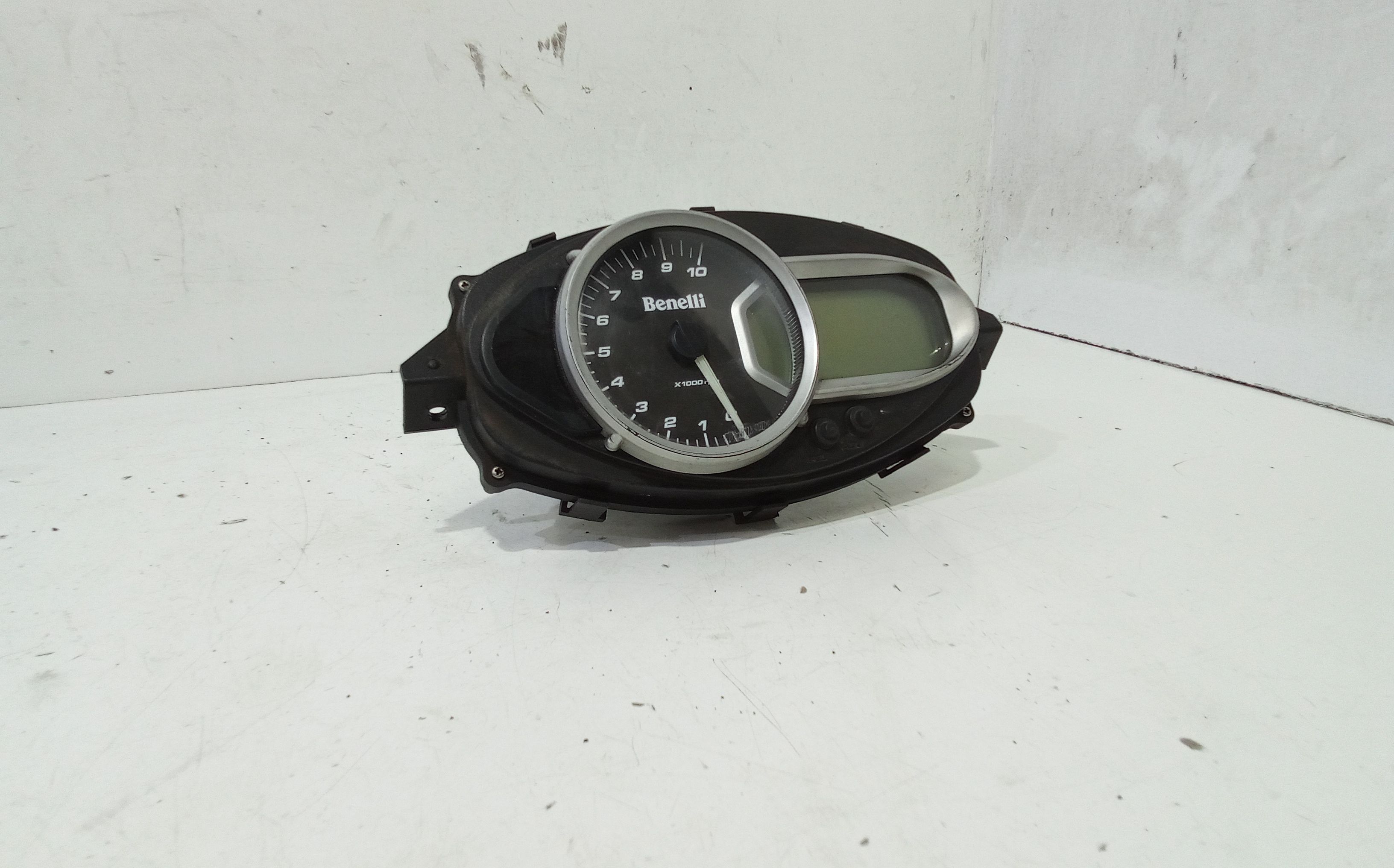 Quadro Portastrumenti Usato